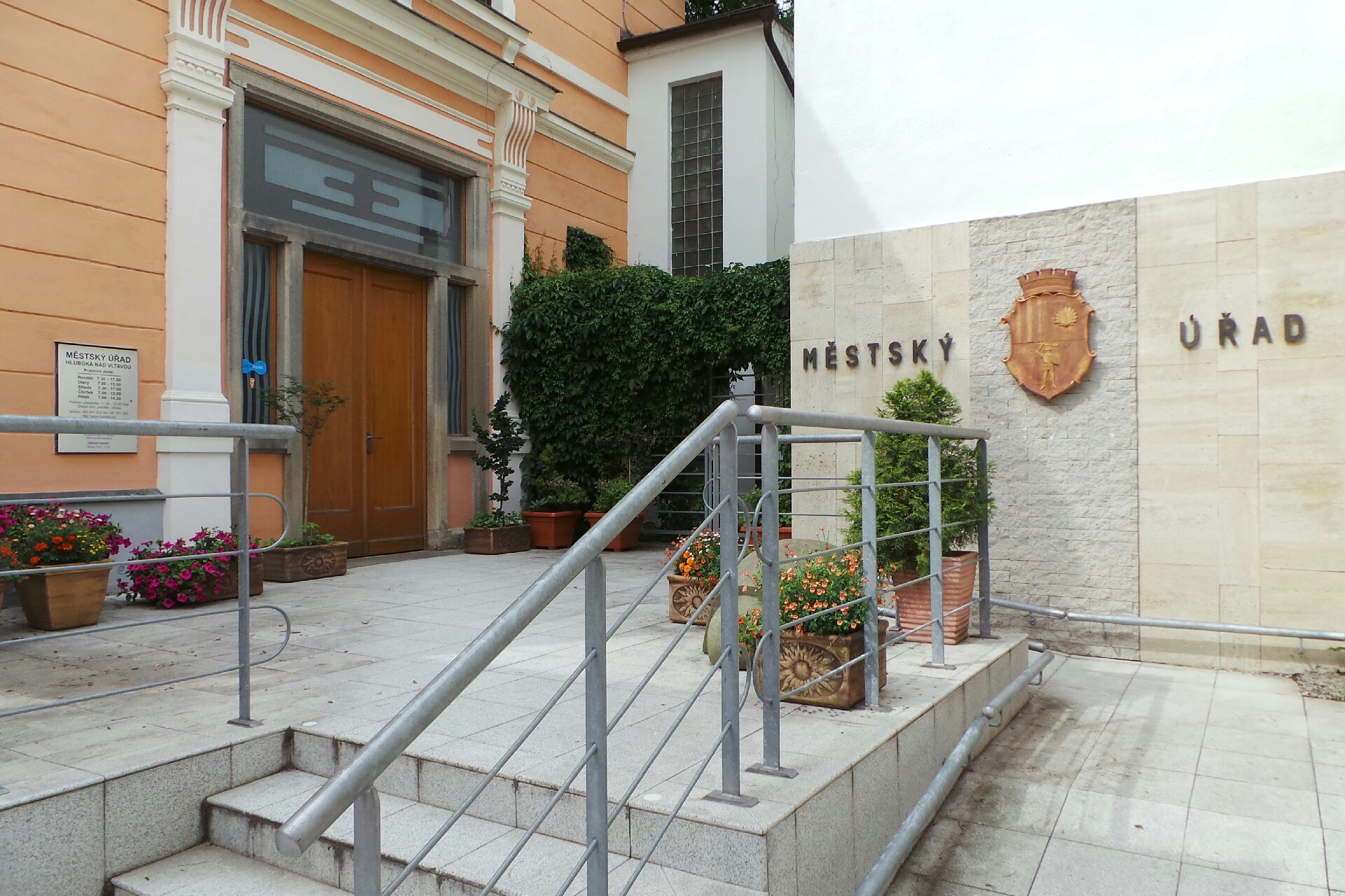 MÚ Hluboká nad Vltavou - Odbor stavební a stavební úřad