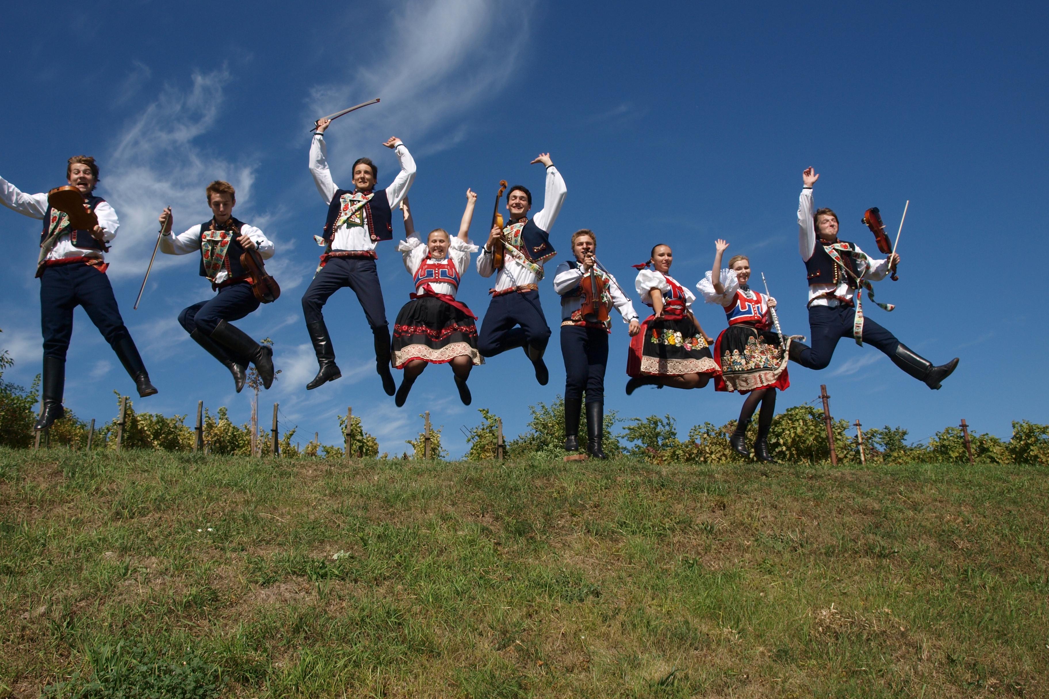 FRIŠKA - cimbálová muzika