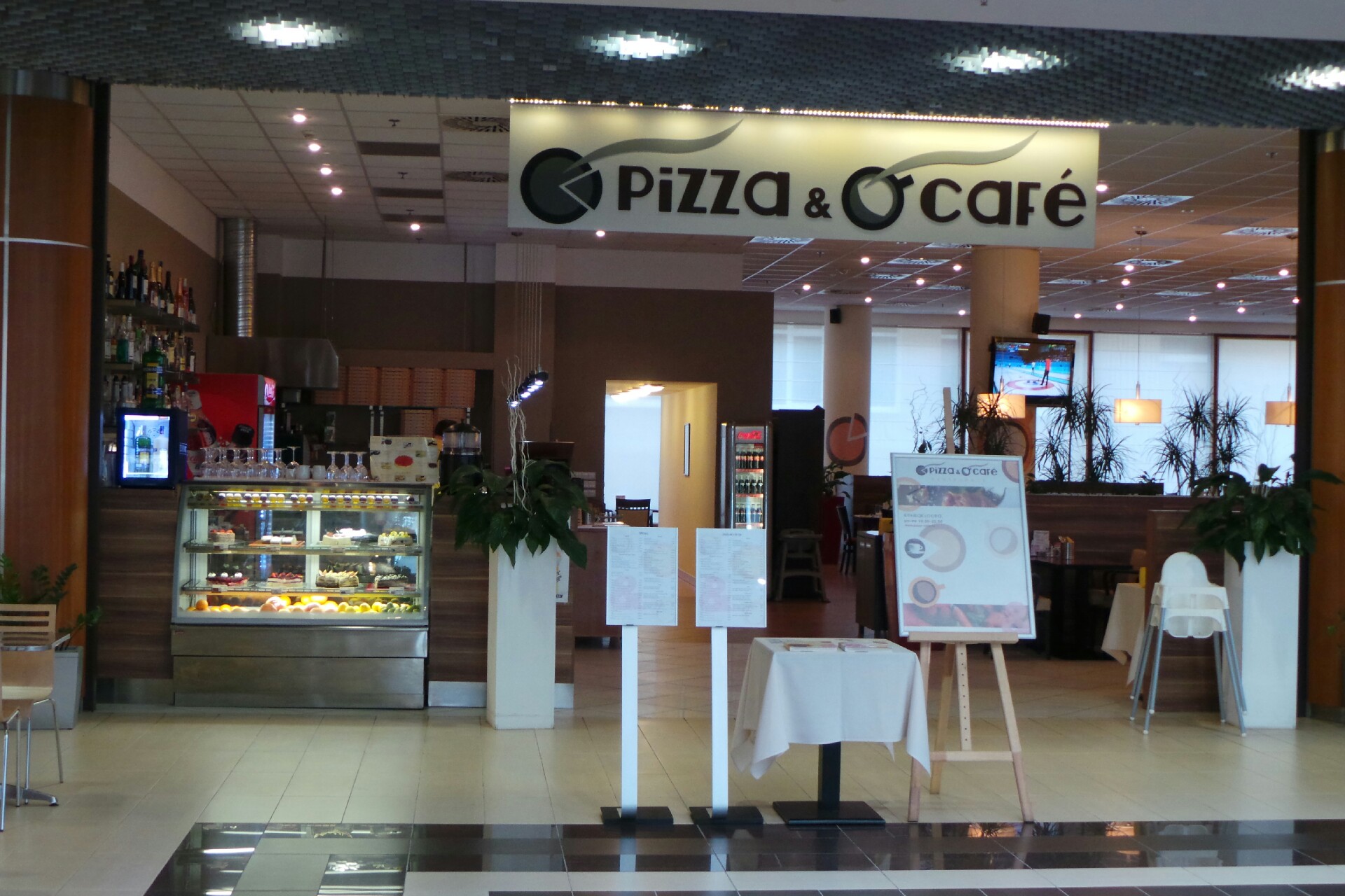 Pizza & Café Restaurant