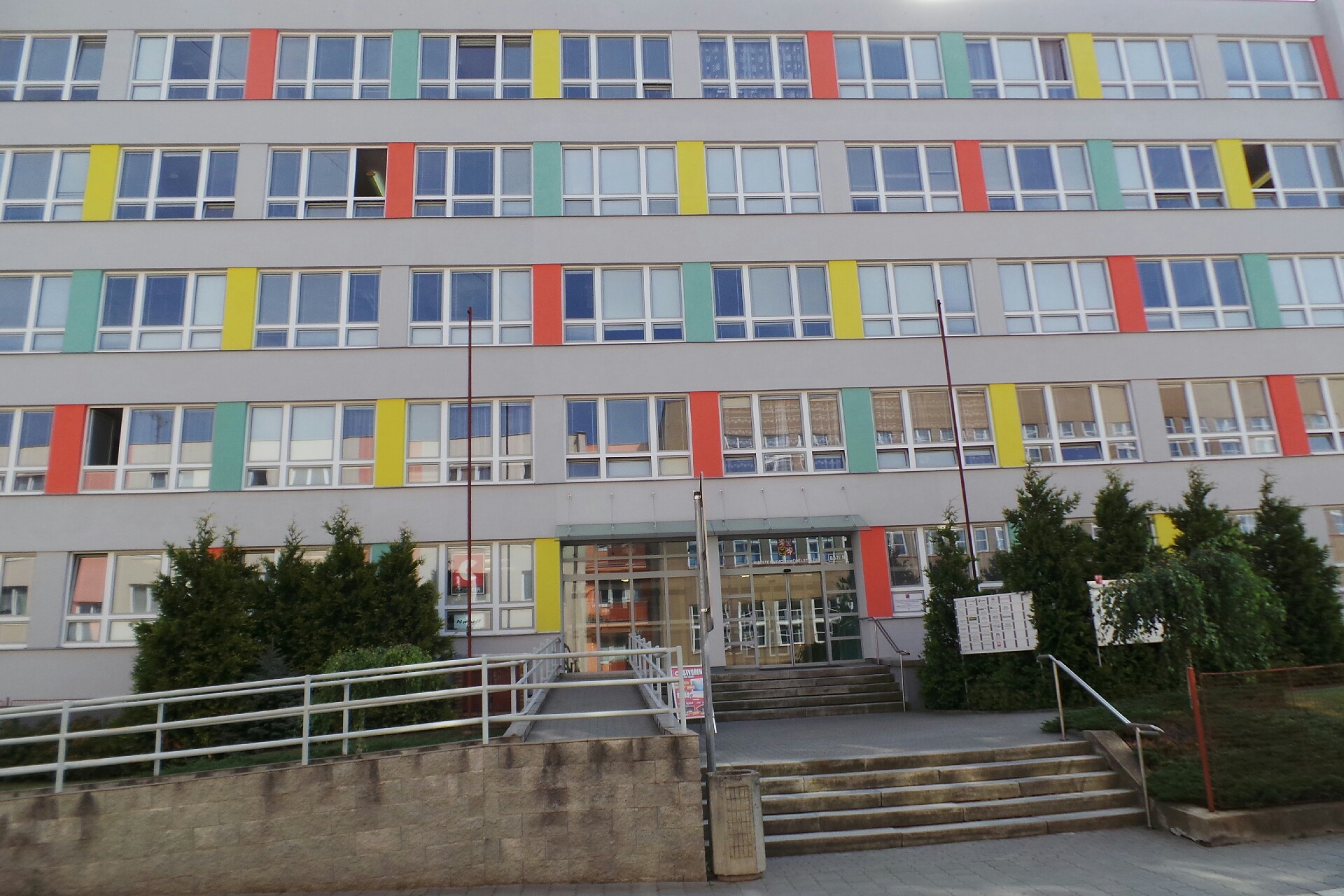 Realitní kancelář LOYAL, s.r.o. foto 1