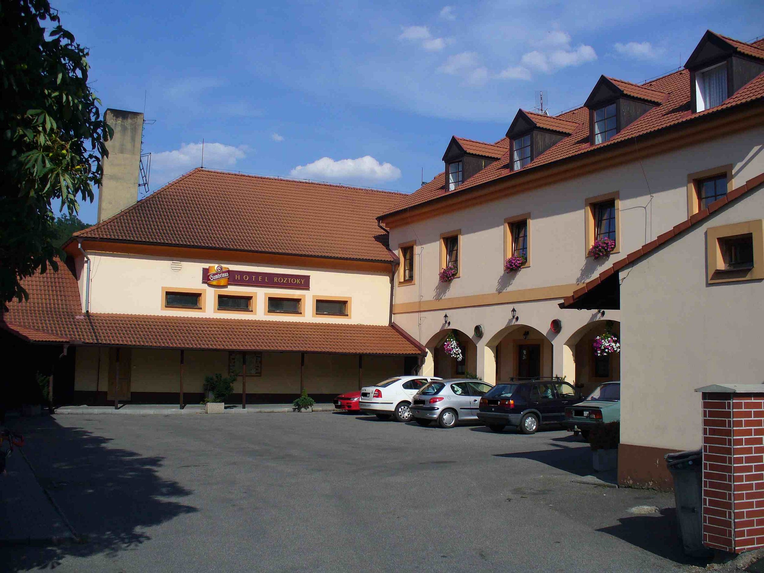 Hotel Roztoky