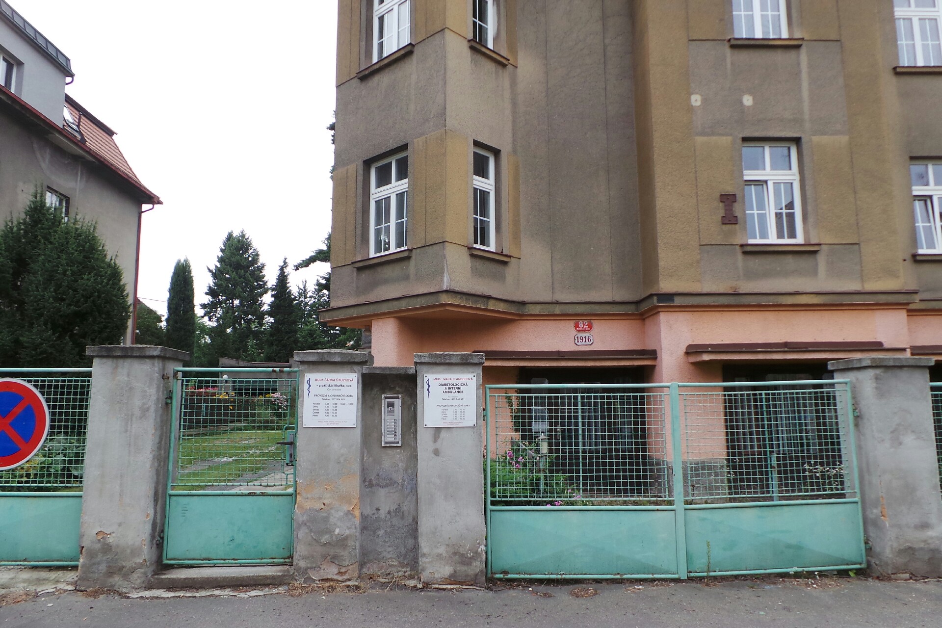 MUDr. Ivana Flanderová