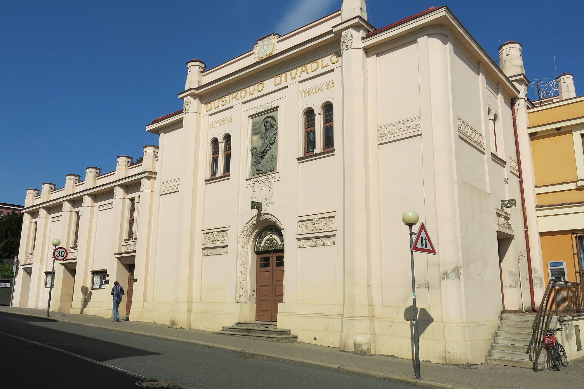 Dusíkovo divadlo Čáslav, s.r.o.