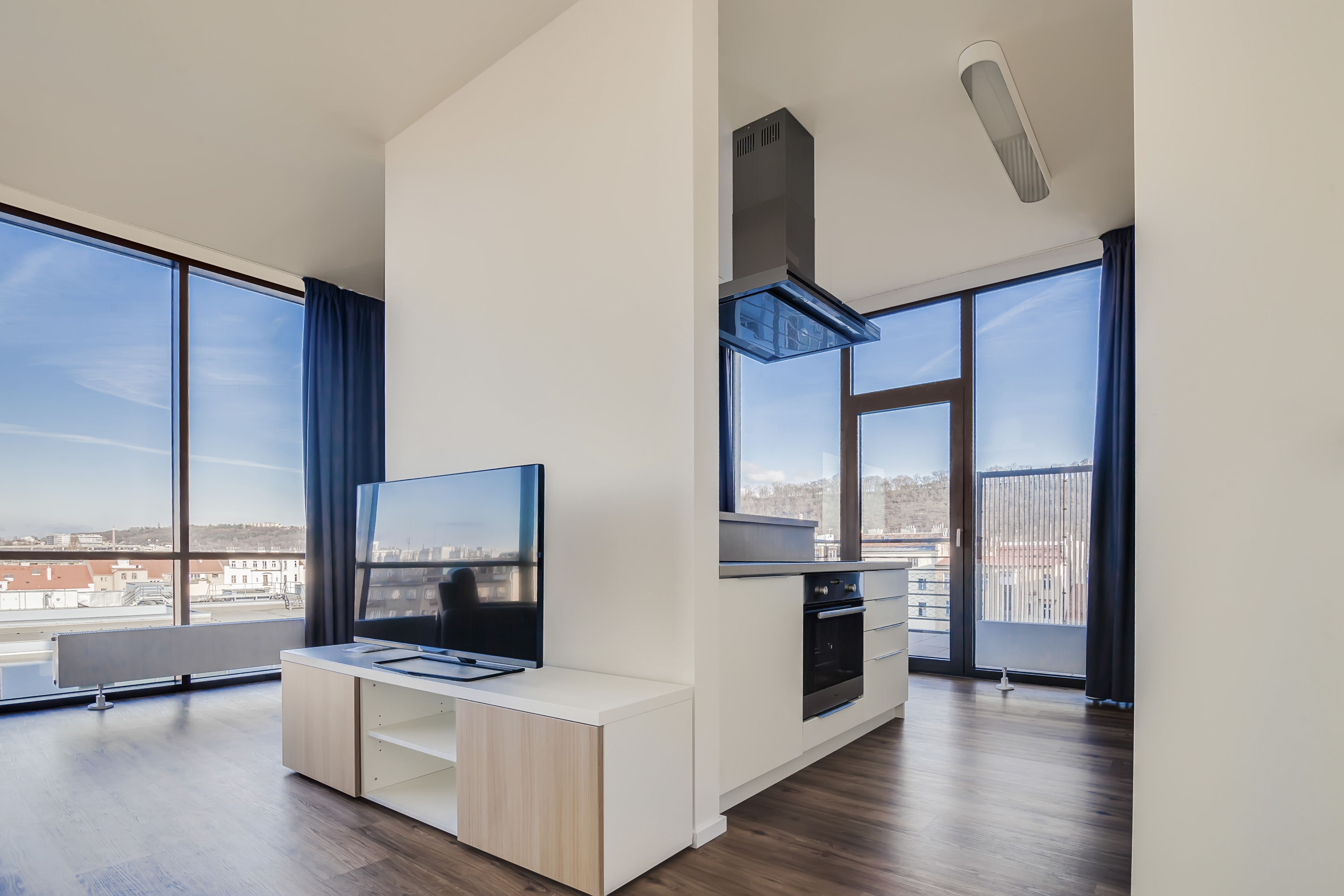 Home Real Estate foto 3