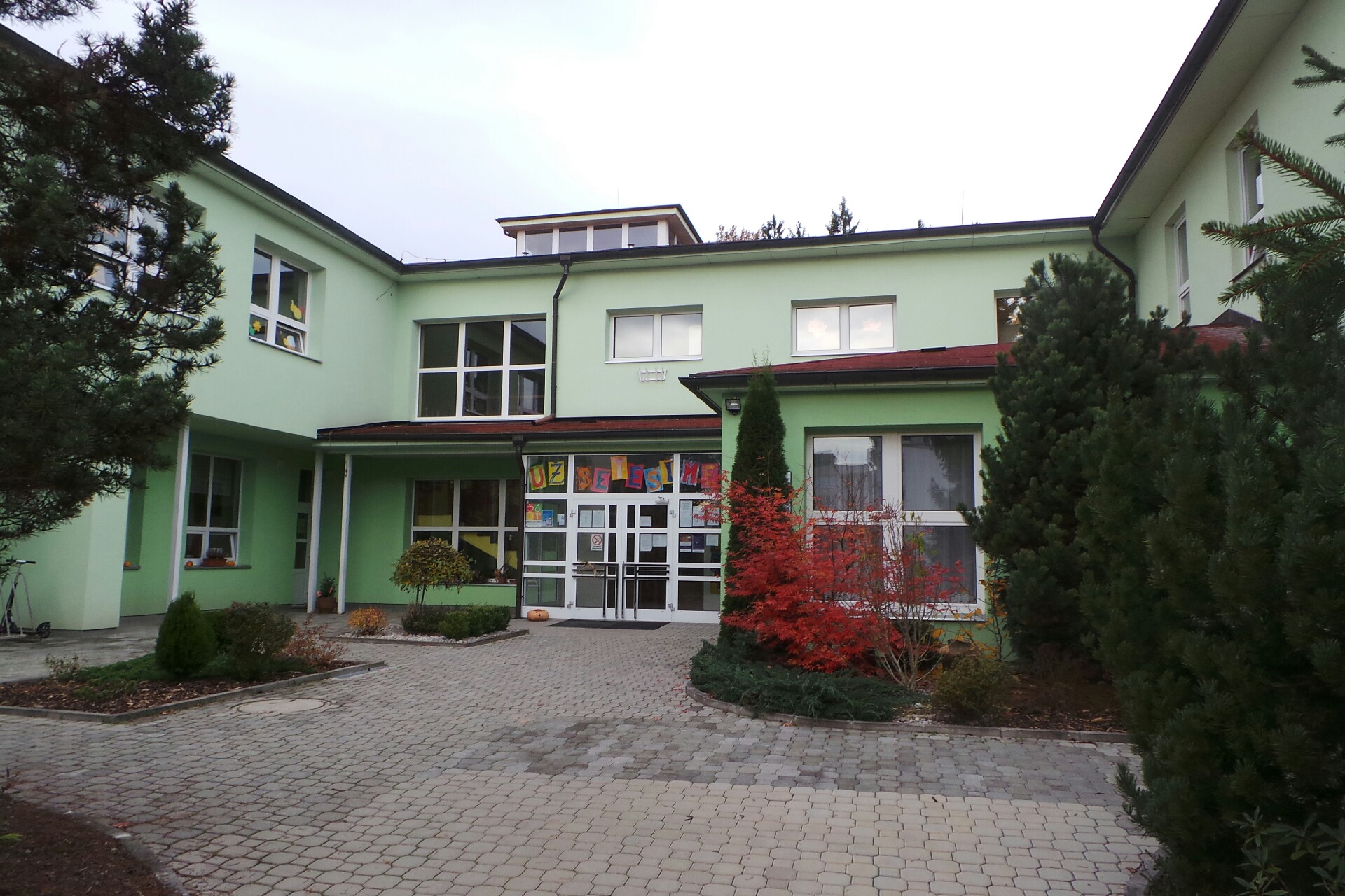 Základní škola a Mateřská škola Borek