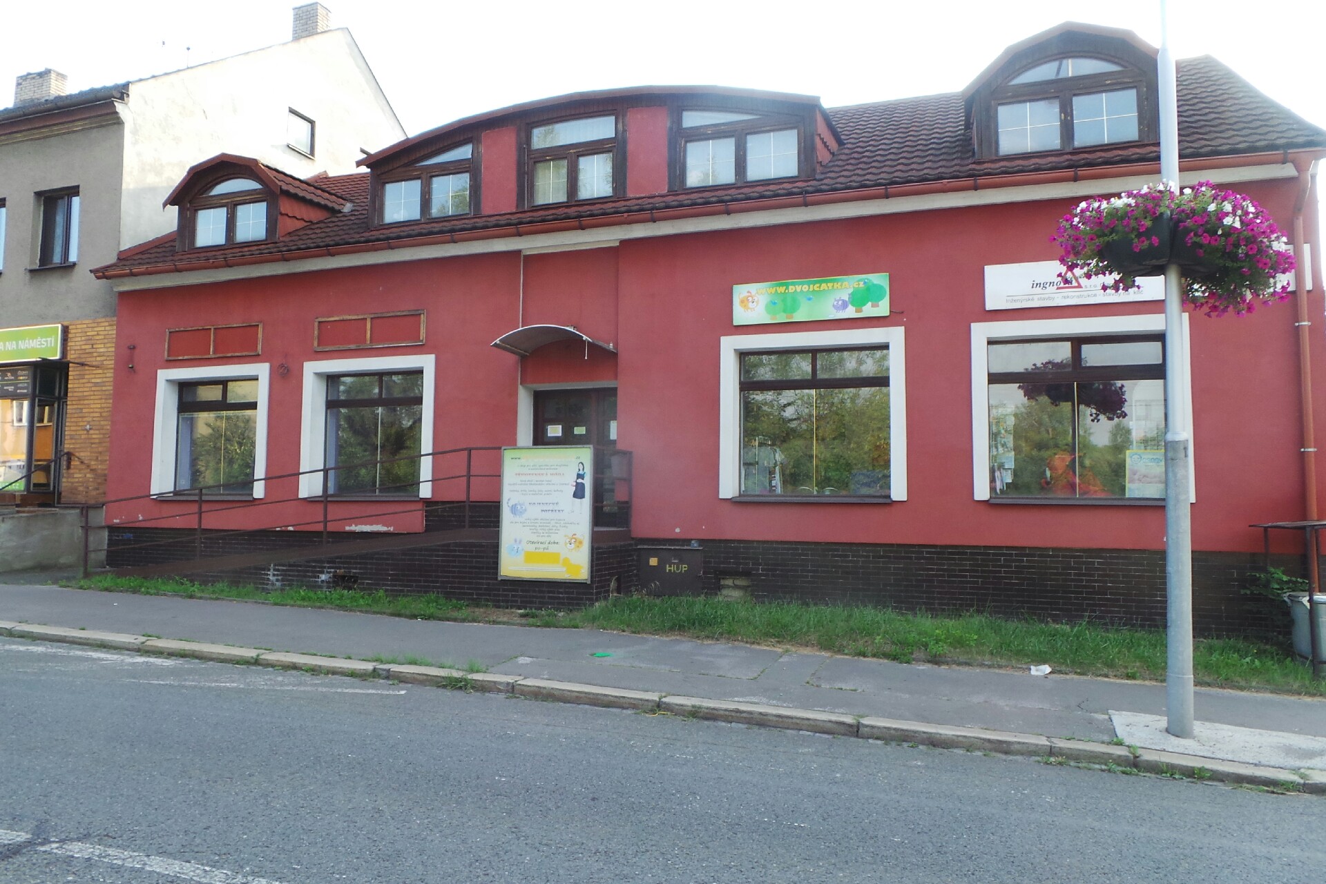 Dvojčátka - Helena Valo, DiS.