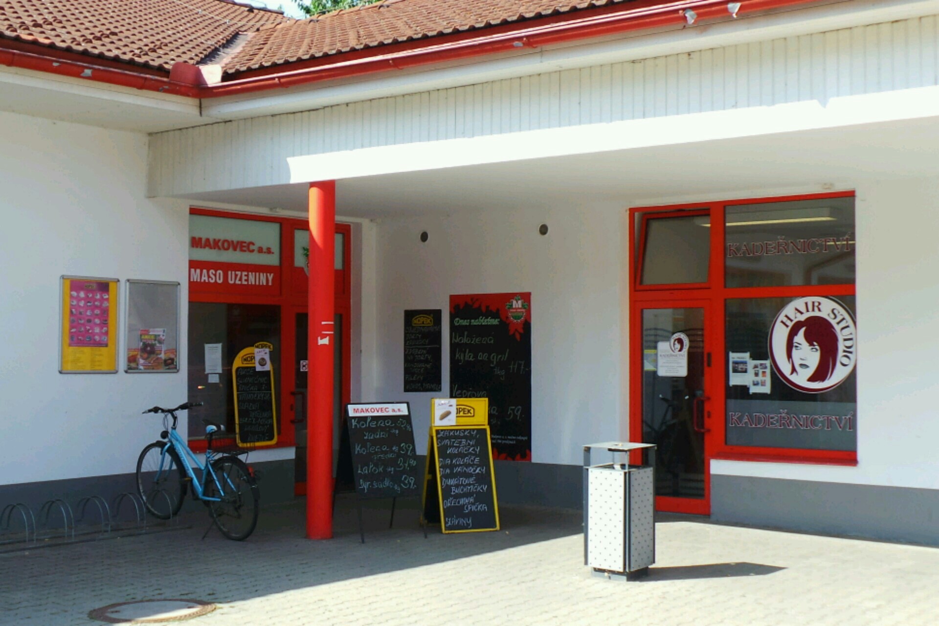 Makovec - maso uzeniny foto 1