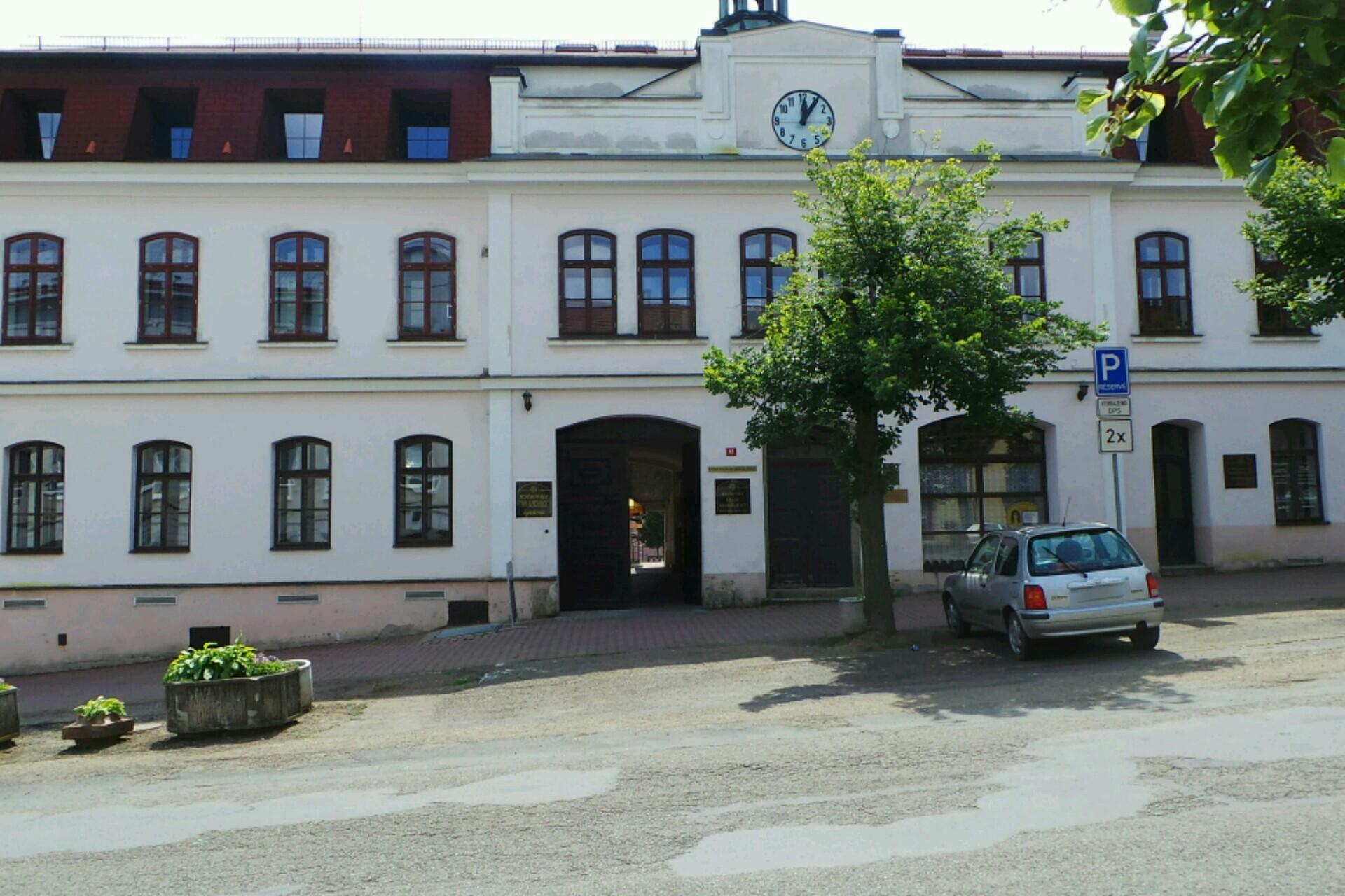 Městská knihovna Dr. Josefa Palivce Zbiroh