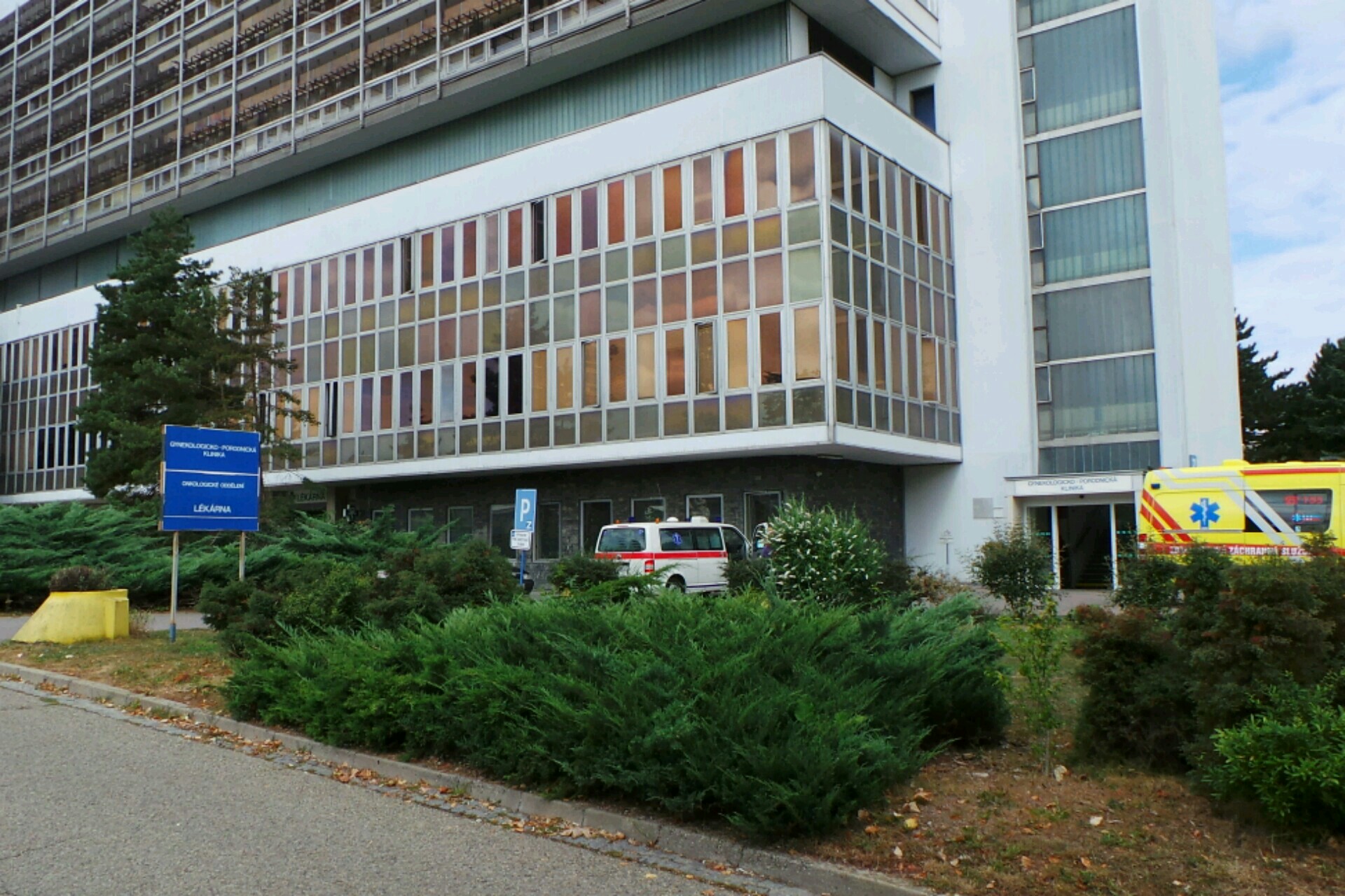 Gynekologicko-porodnická klinika - Fakultní nemocnice Brno