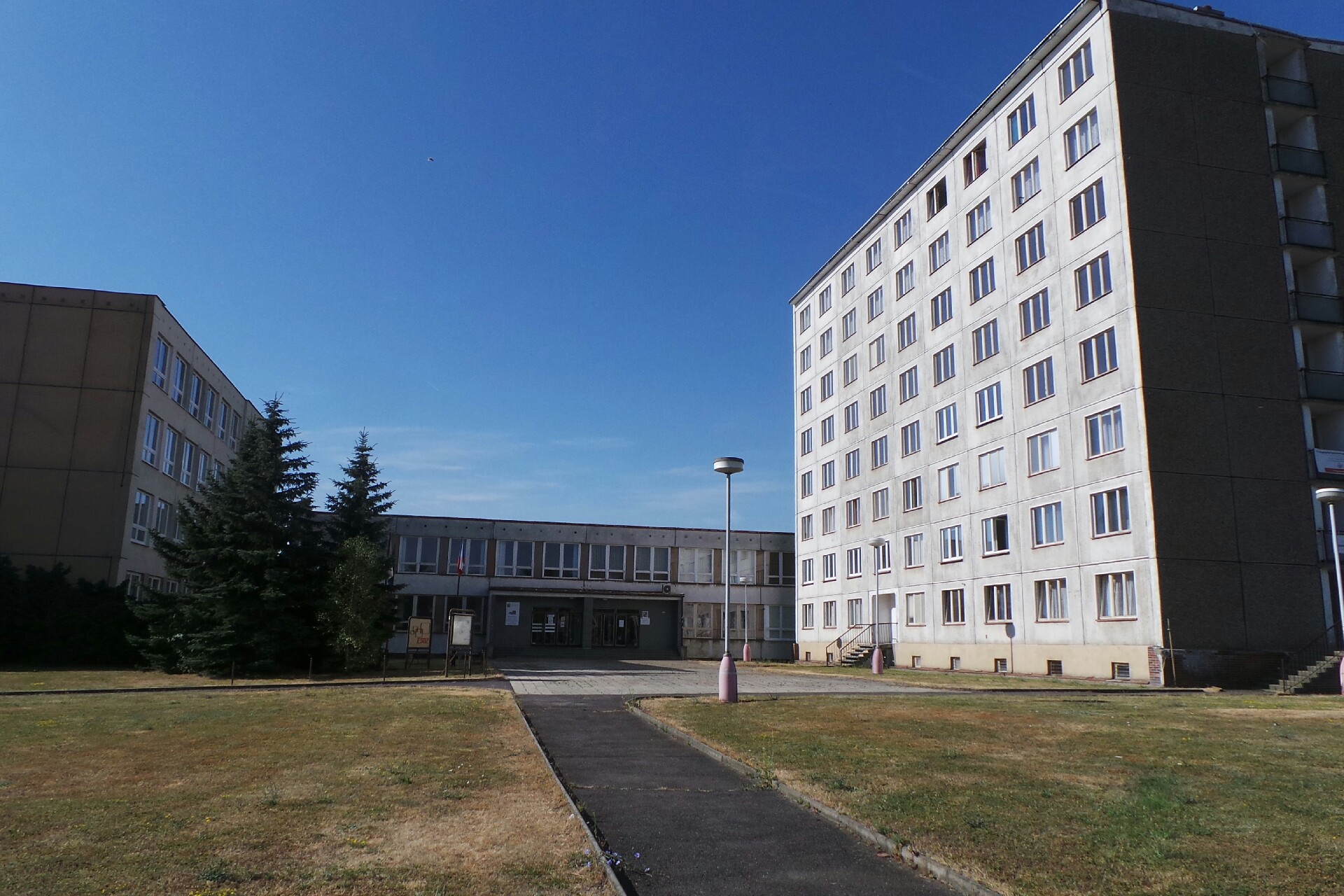 Škola Na Průhoně - Střední škola ESOZ Chomutov