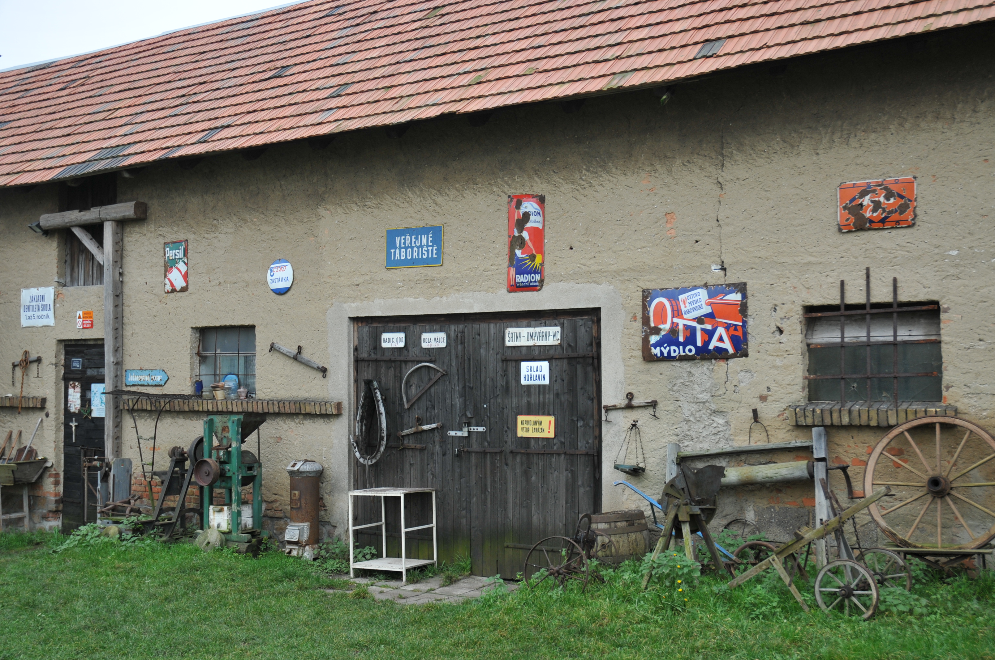 Vetešnictví starožitnosti antik - Lukáš Zuska foto 2