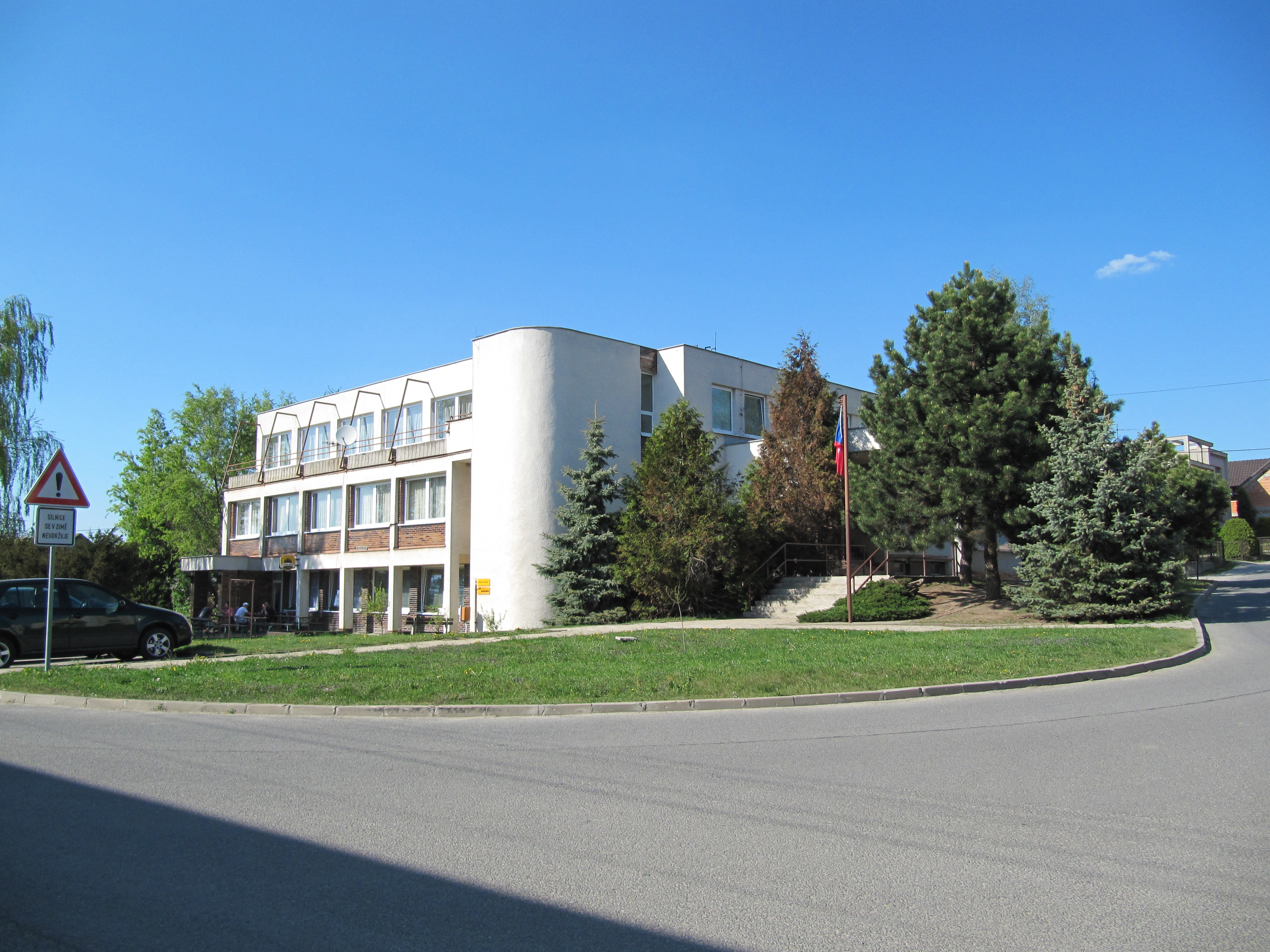 Lhota - obecní úřad