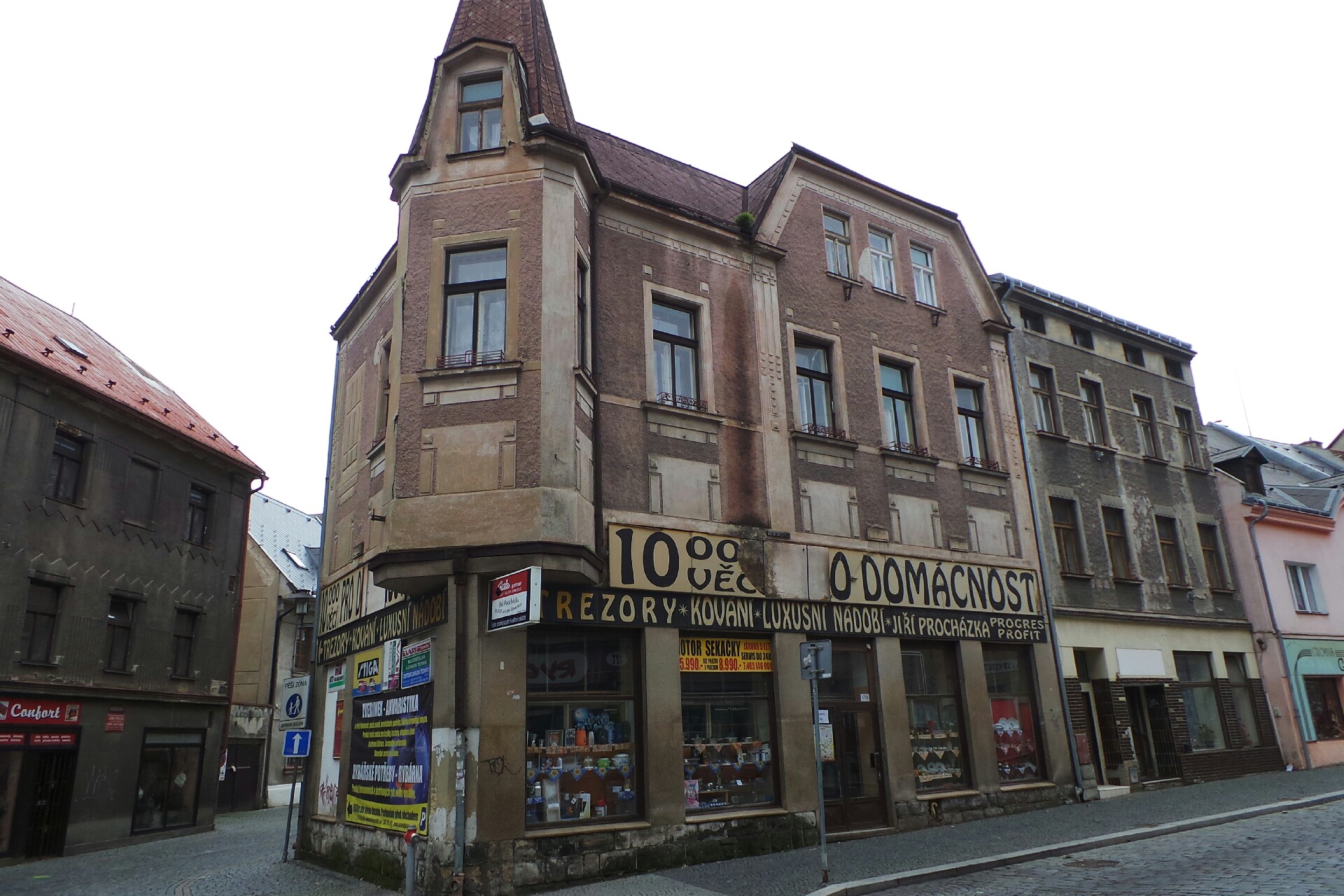 A - Zahradní technika SYCHROV a 10 000 věcí pro domácnost TURNOV, s.r.o.