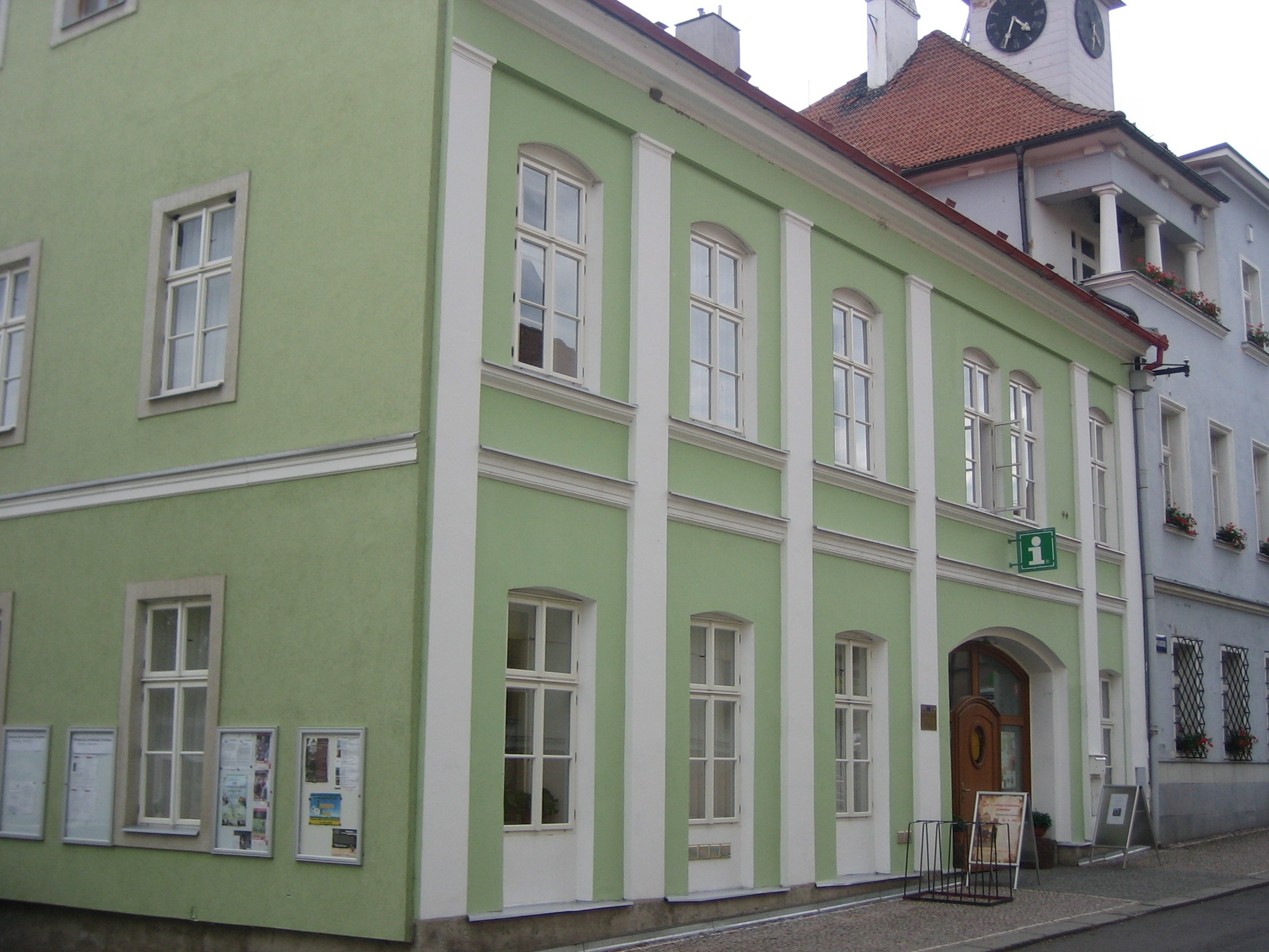 Knihovna manželů Tomanových