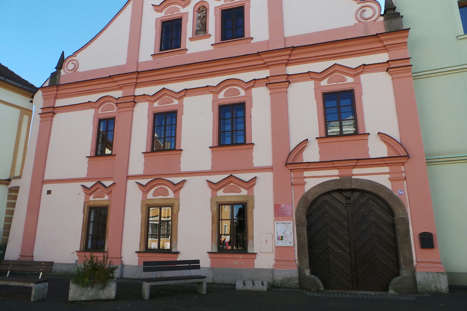 Městská knihovna Planá