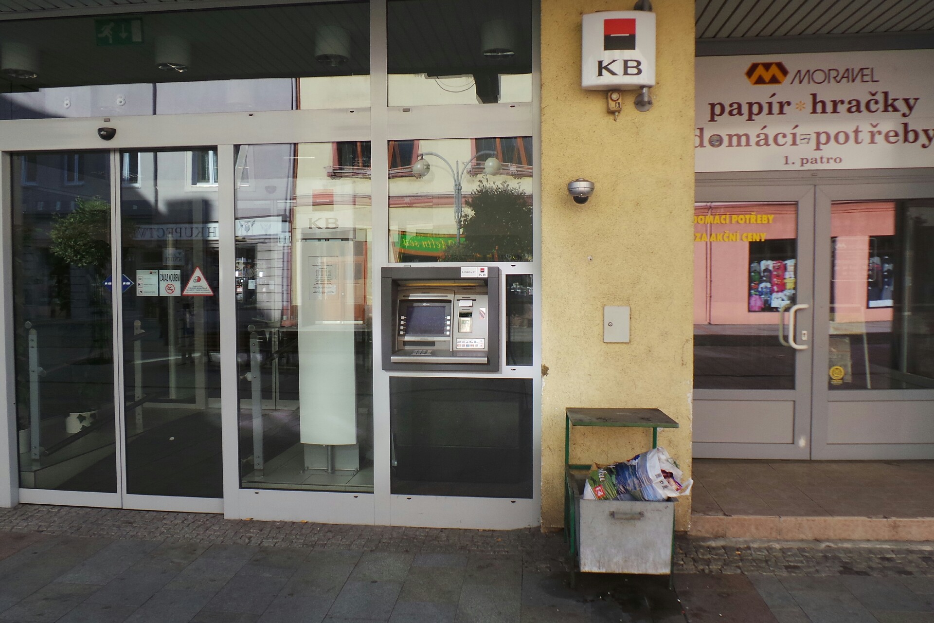 Bankomat Komerční banky foto 2