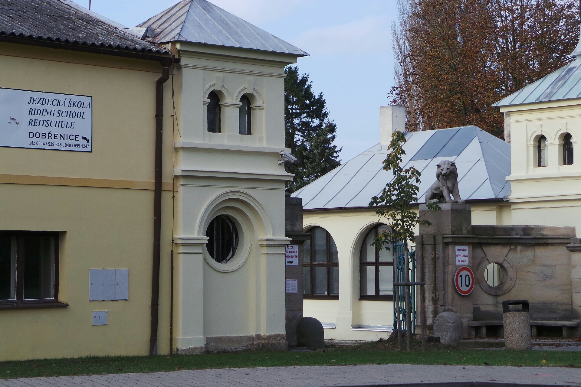 Jezdecká škola Dobřenice