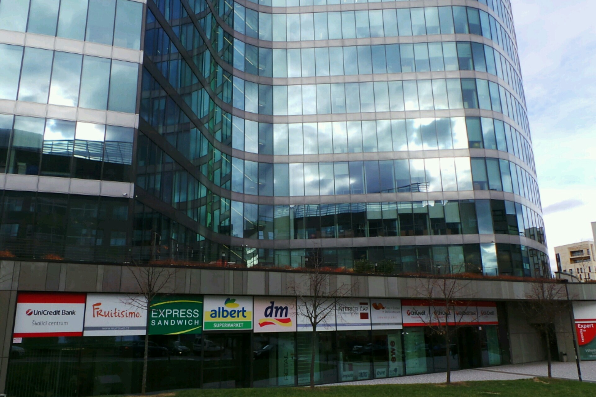 UniCredit pojišťovací makléřská, spol. s r.o.