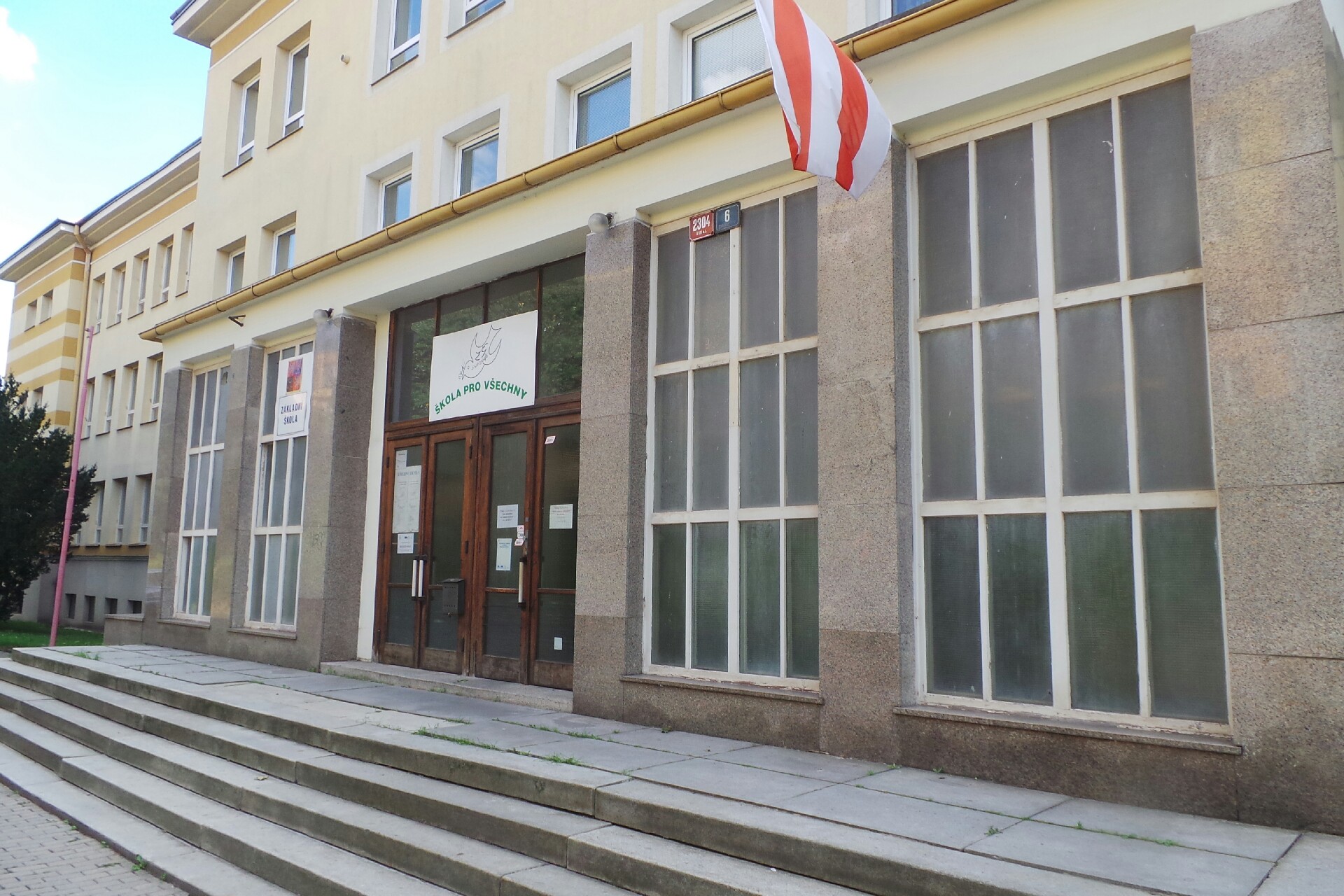 Základní škola a Mateřská škola Ústí nad Labem, SNP 2304/6