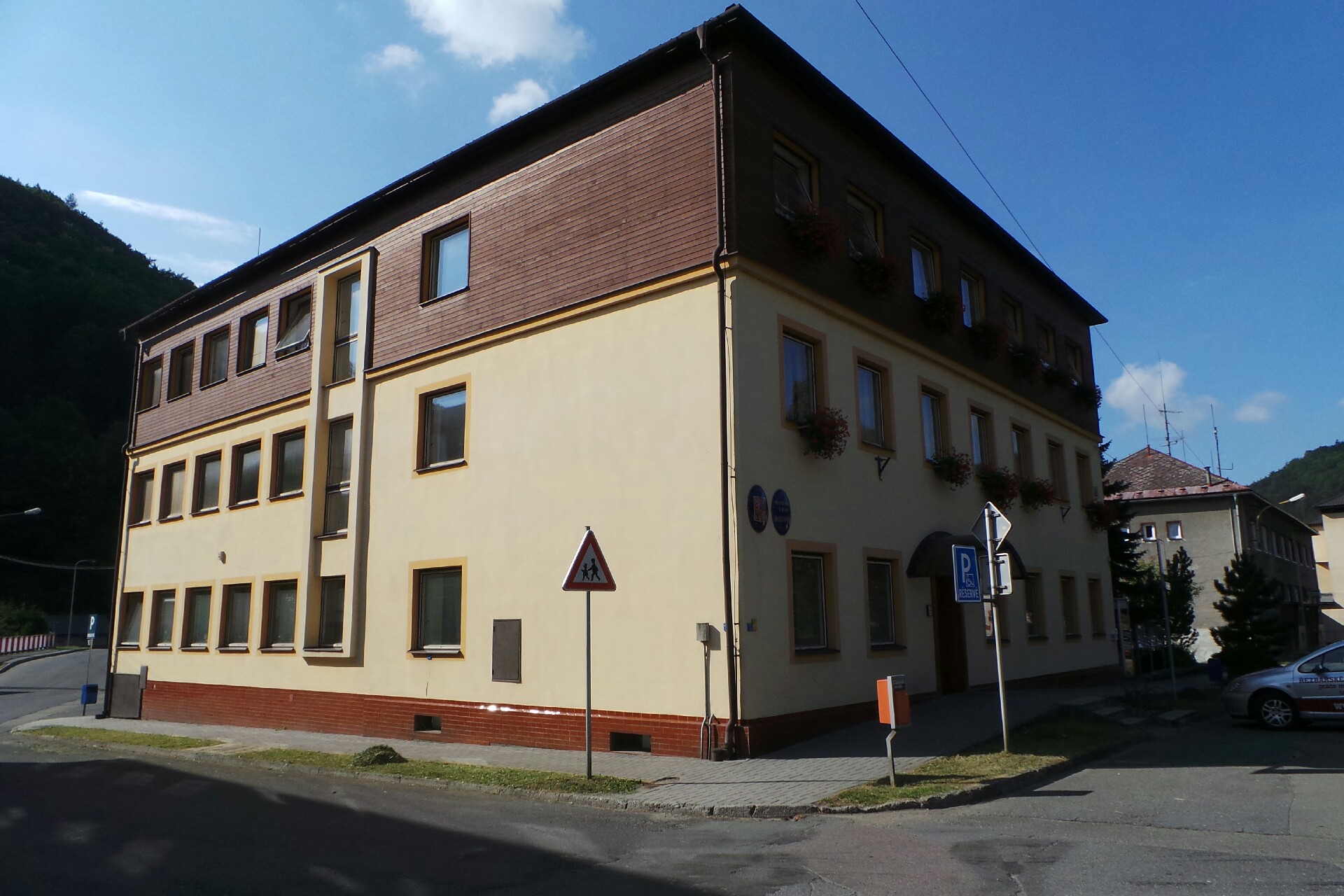 MÚ Hanušovice - Odbor výstavby