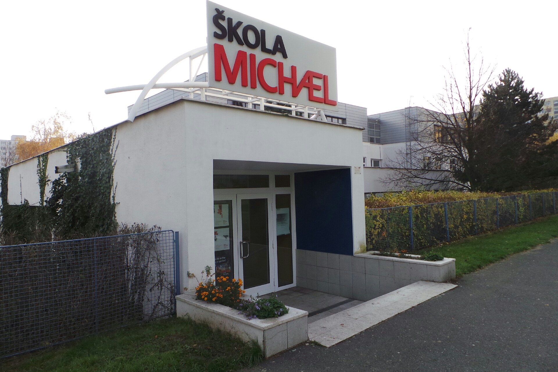 MICHAEL - VOŠ reklamní a umělecké tvorby