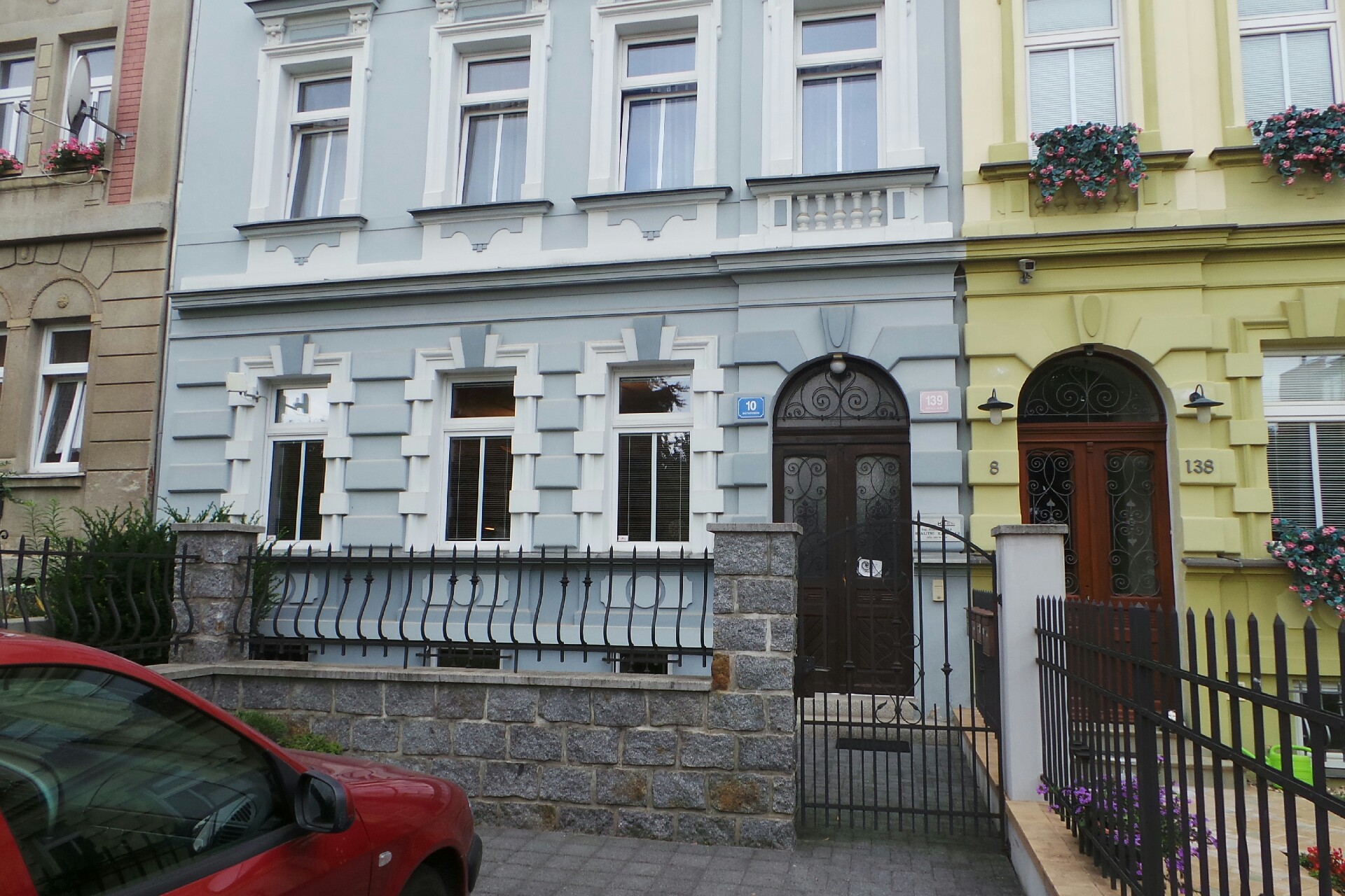 Ing. Tomáš Češka, HYPO-REAL