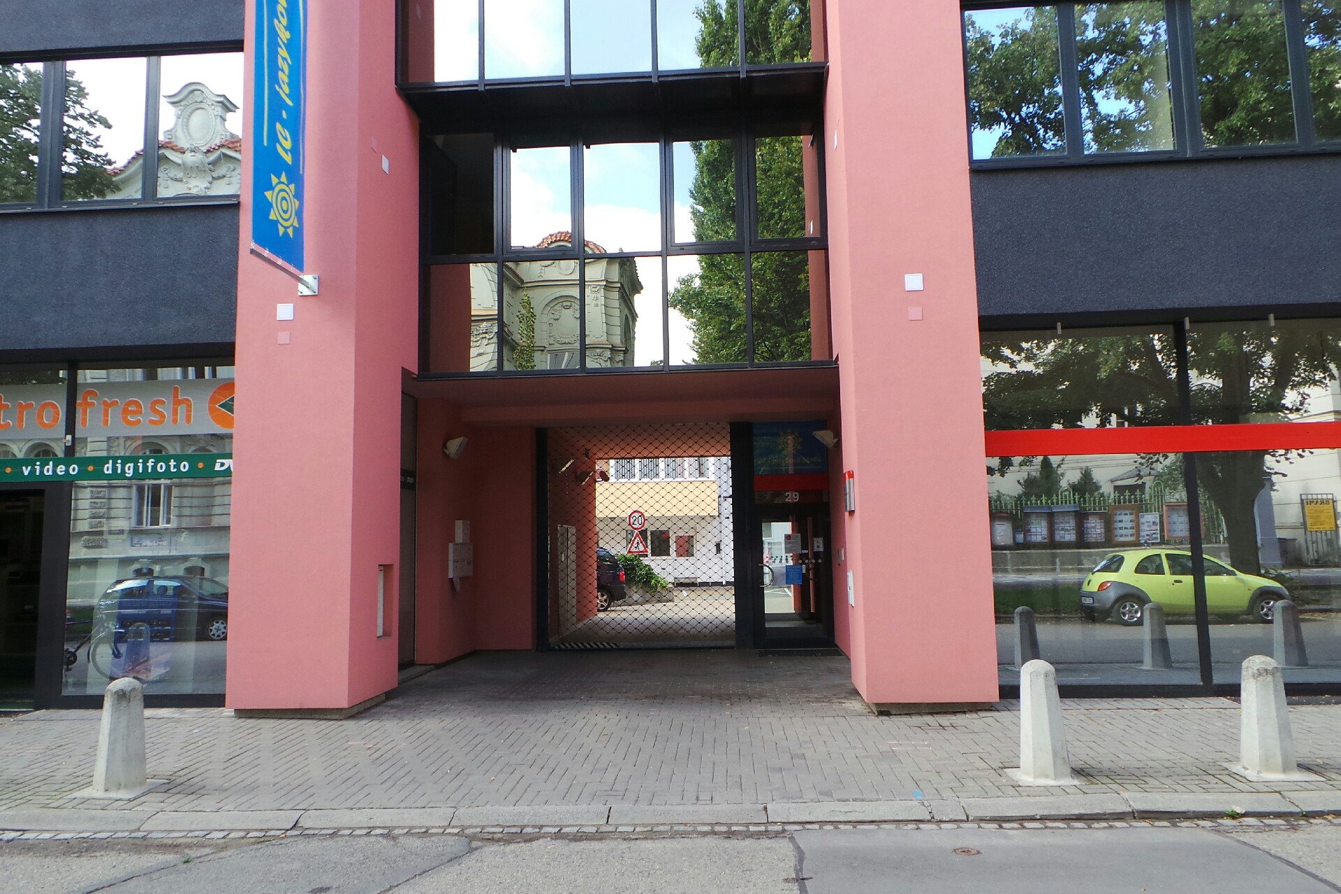 LC - JAZYKOVÁ ŠKOLA, s.r.o.