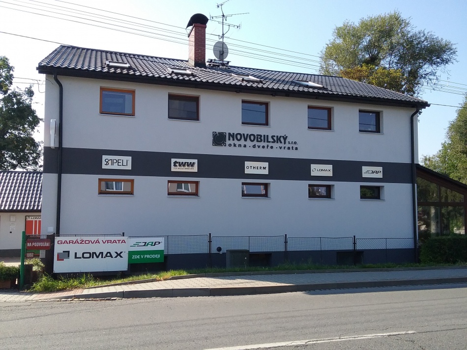 NOVOBILSKÝ foto 2