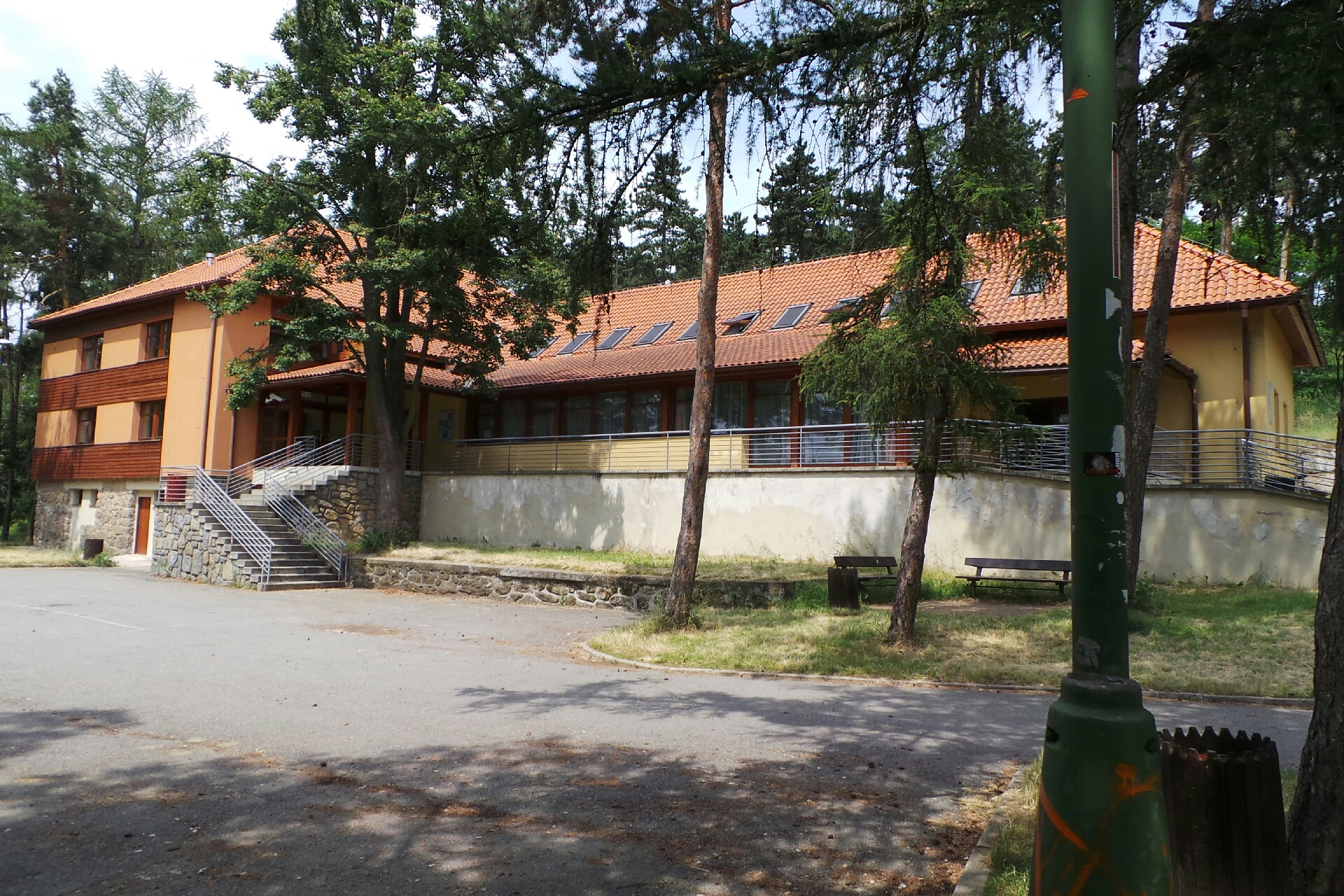 Oblastní charita Třebíč - Nízkoprahový klub Barák