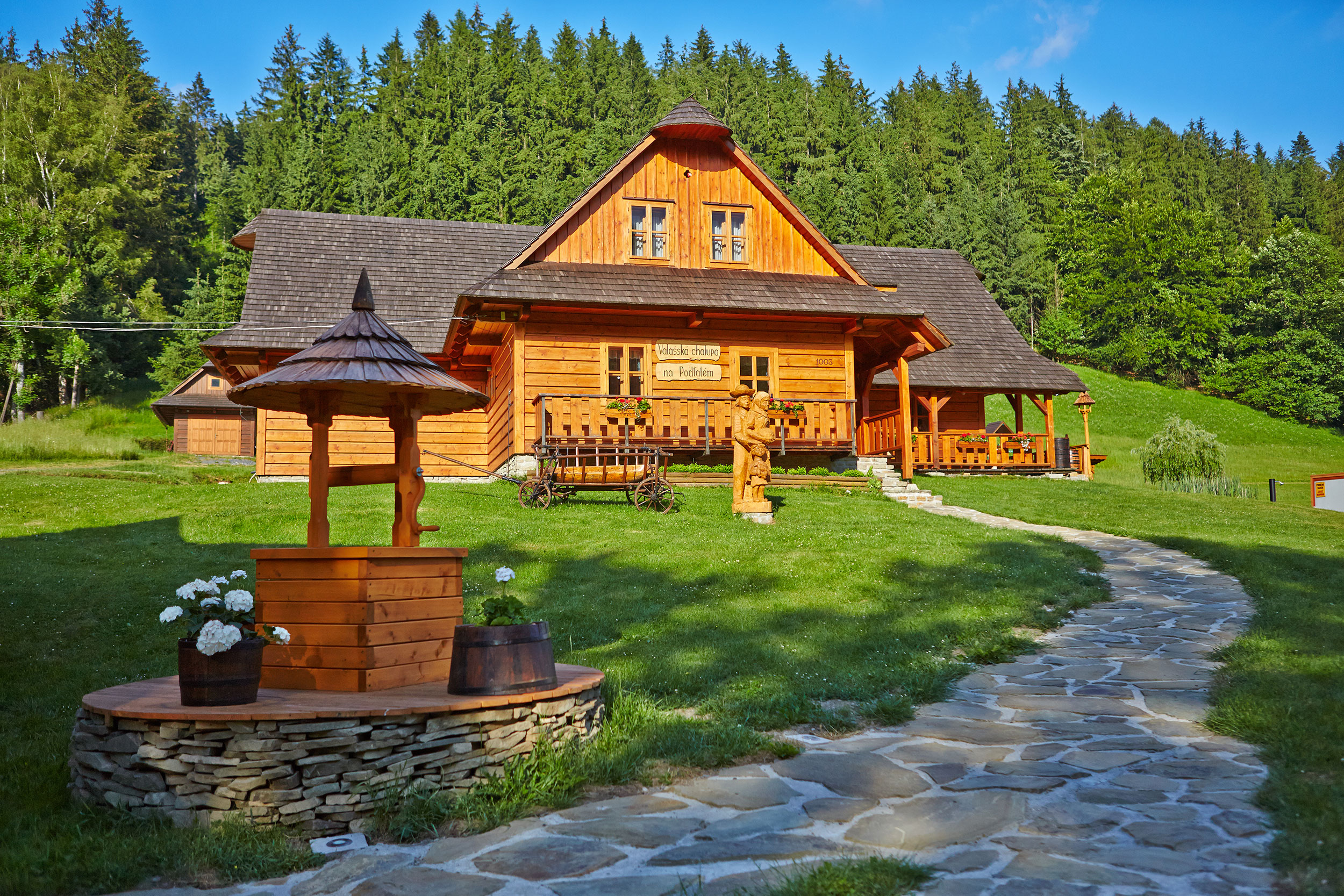 Valašský Šalet na Podťatém foto 4