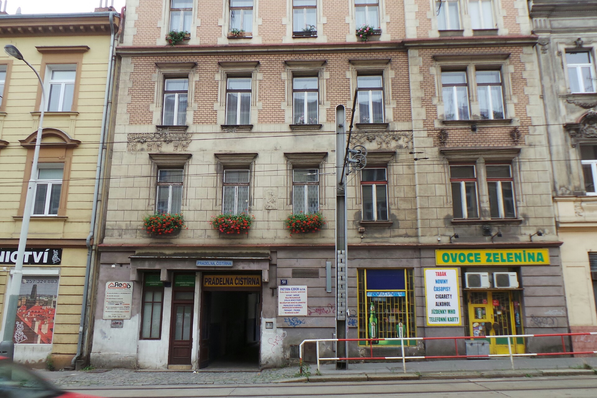 REGIS PRAHA spol. s r. o. foto 1