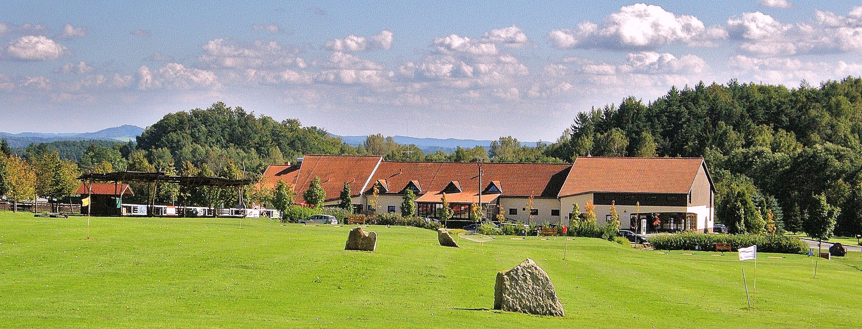 KRÁLOVSKÝ GOLF CLUB MALEVIL foto 2