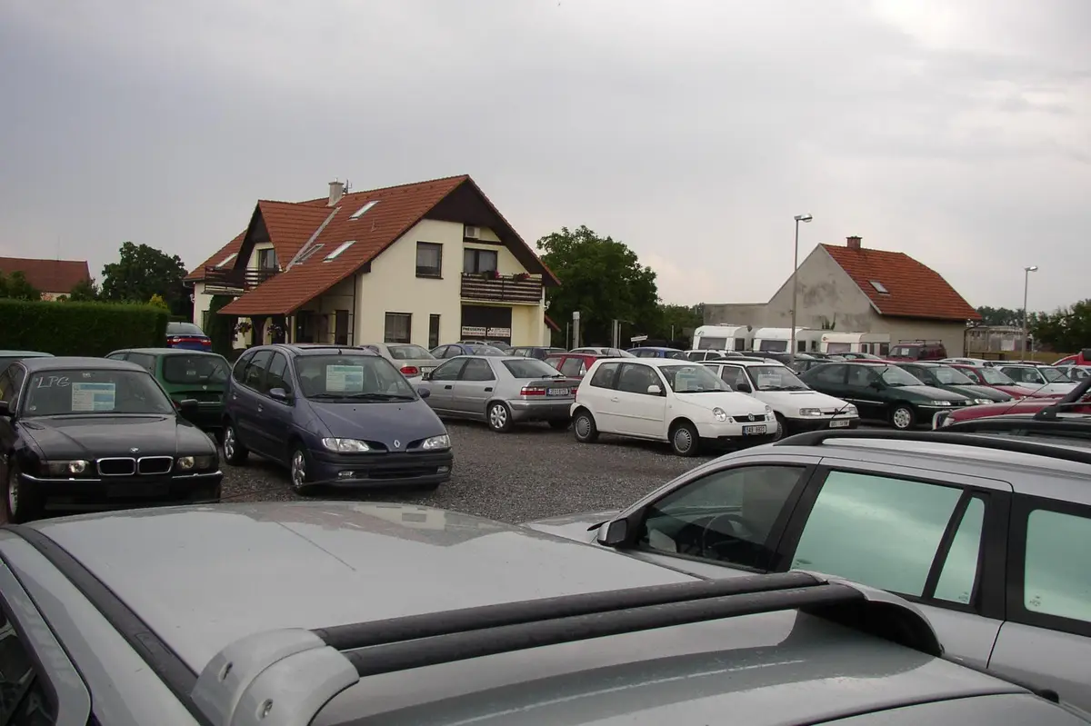 Autocentrum Zámrsk