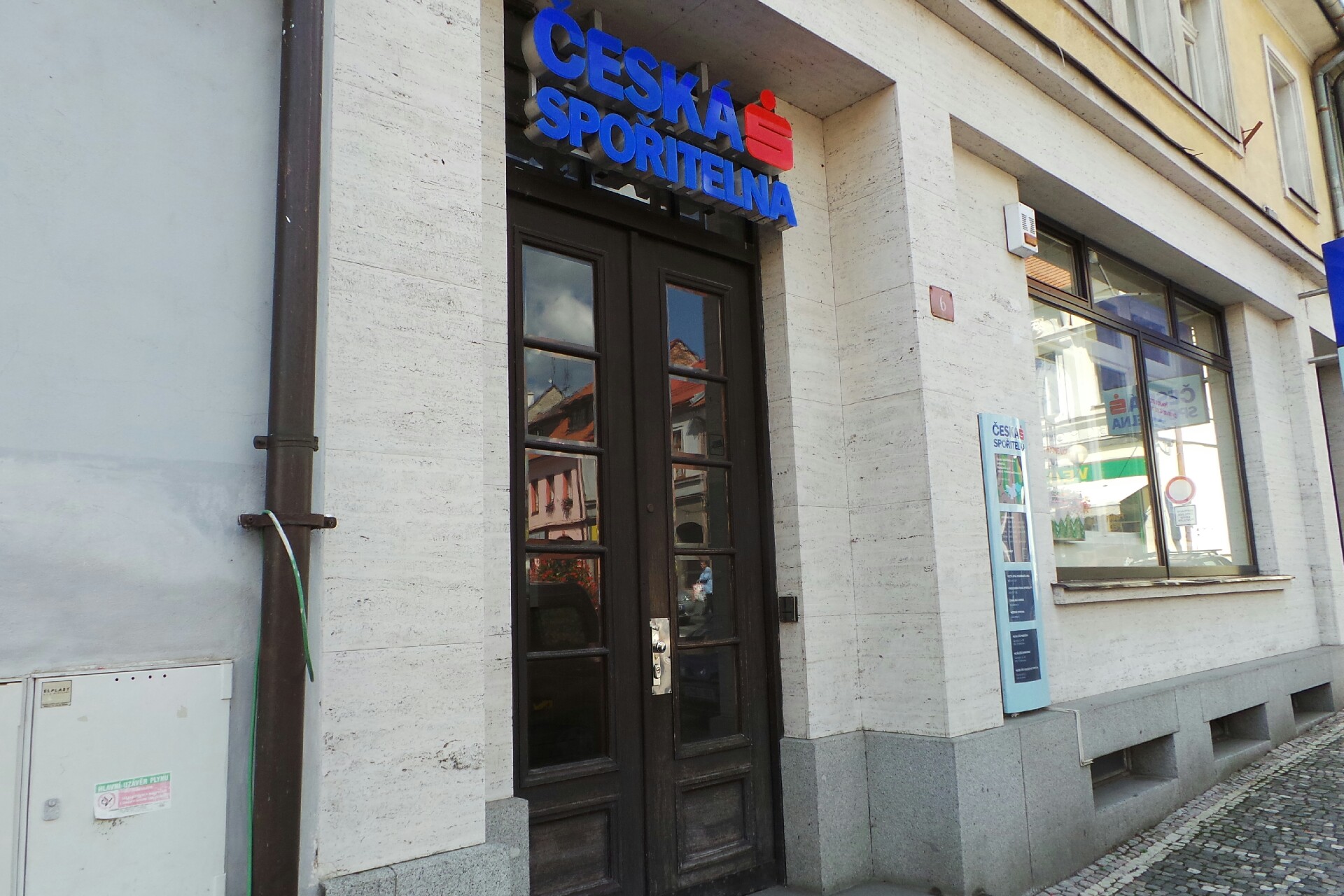 Bankomat České spořitelny foto 2