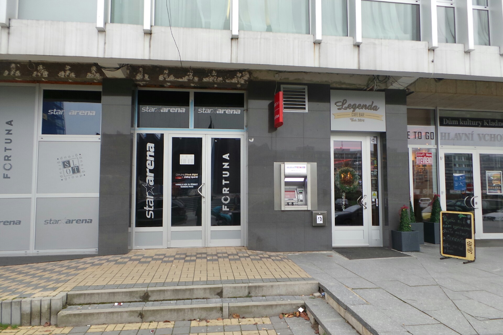 Bankomat UniCredit Bank Czech Republic