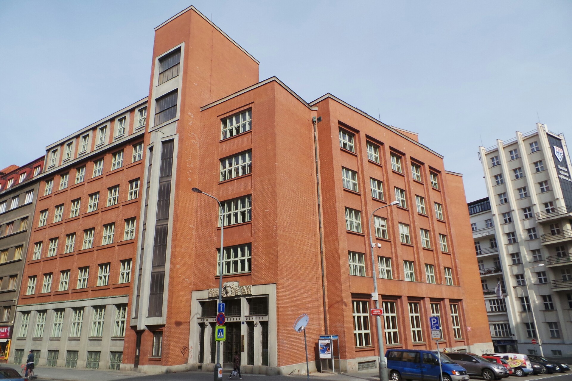 Ústav zemědělské ekonomiky a informací foto 3