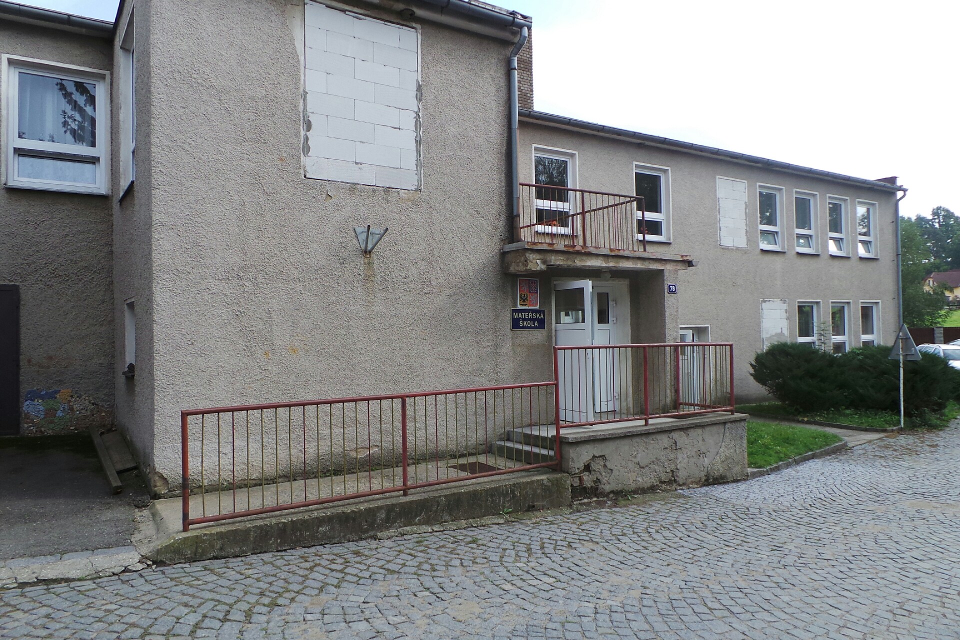 Základní škola a Mateřská škola Dublovice, okres Příbram