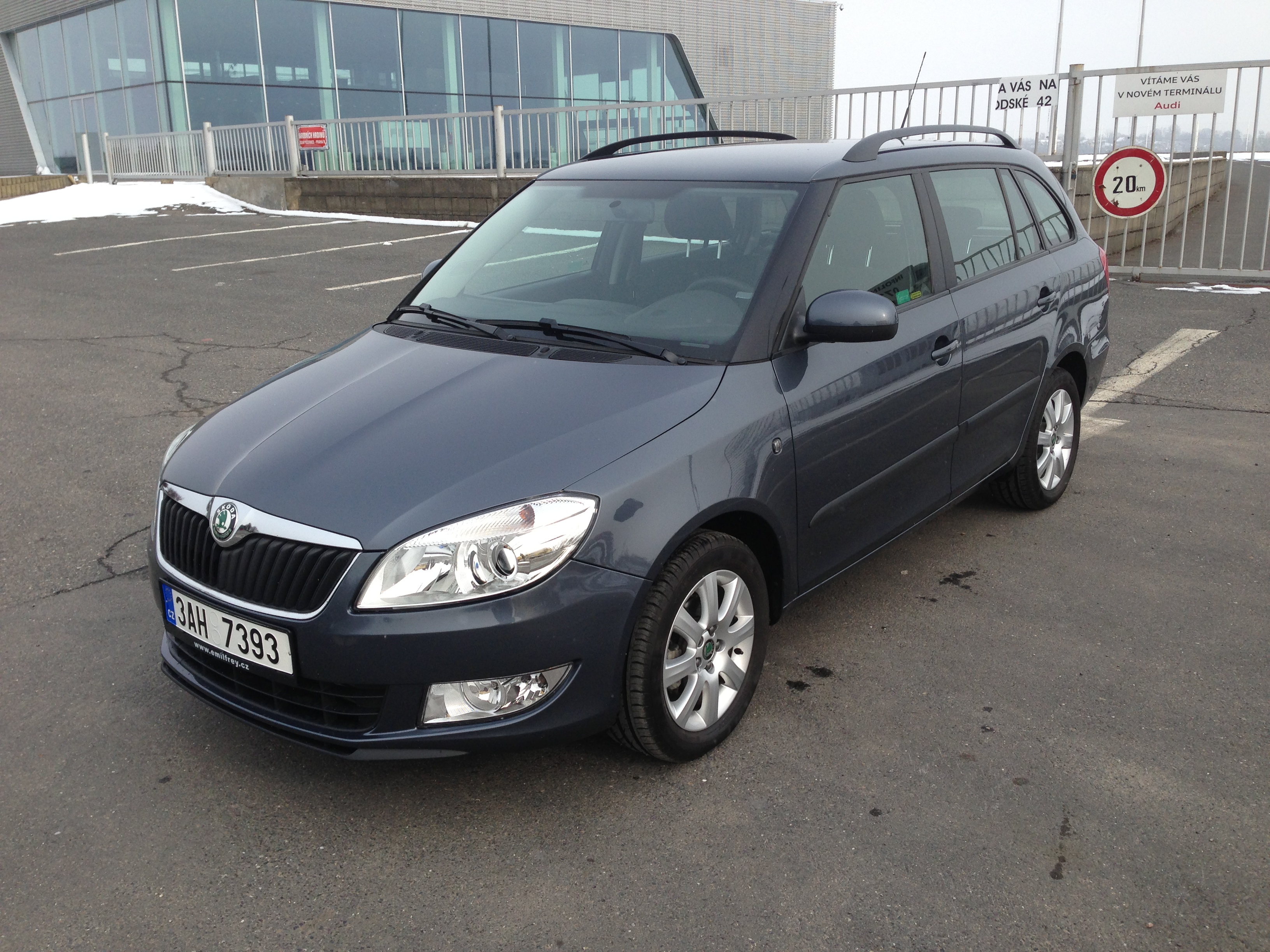 Autopůjčovna Milan foto 2