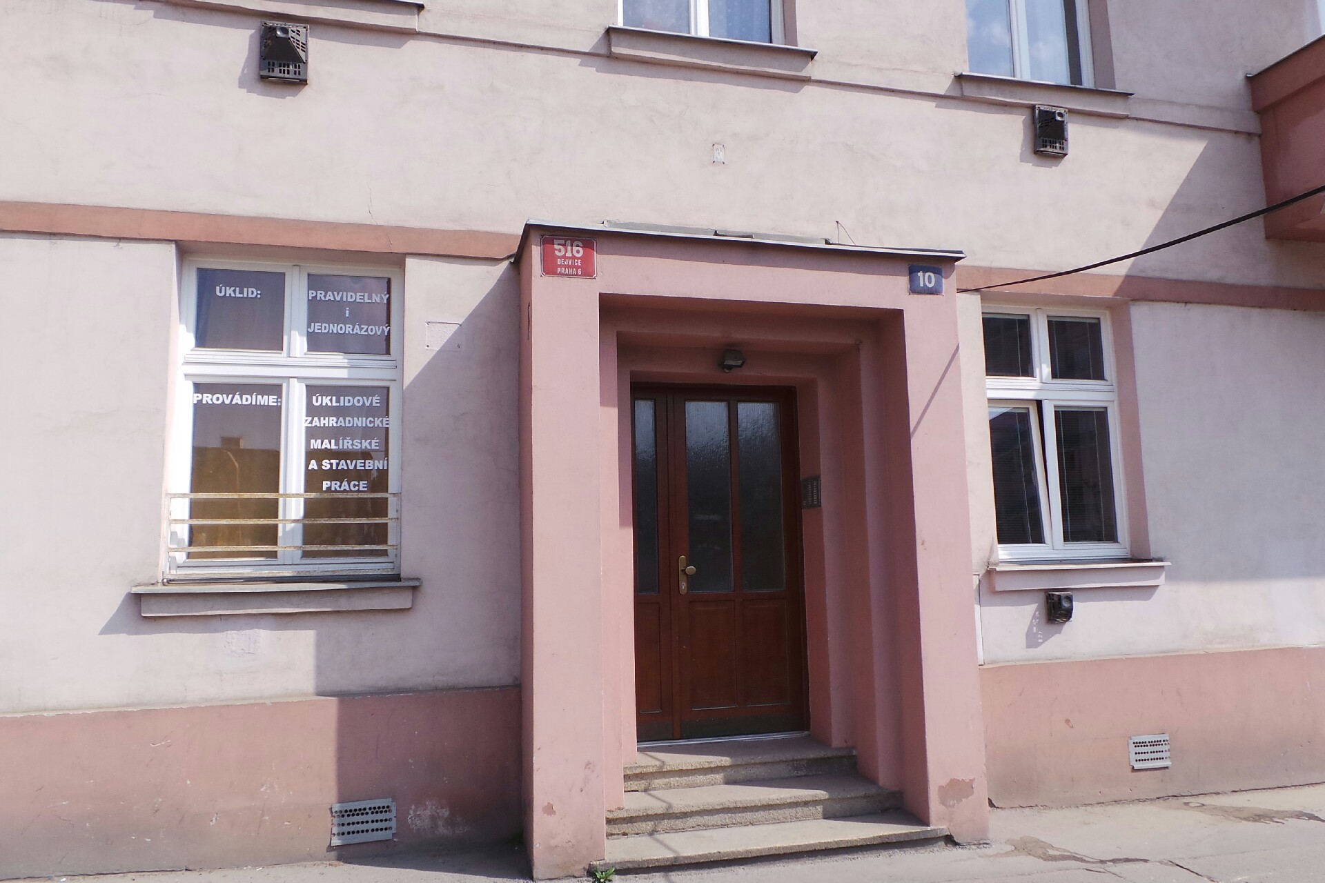 A + B - ÚKLIDOVÉ SLUŽBY foto 1