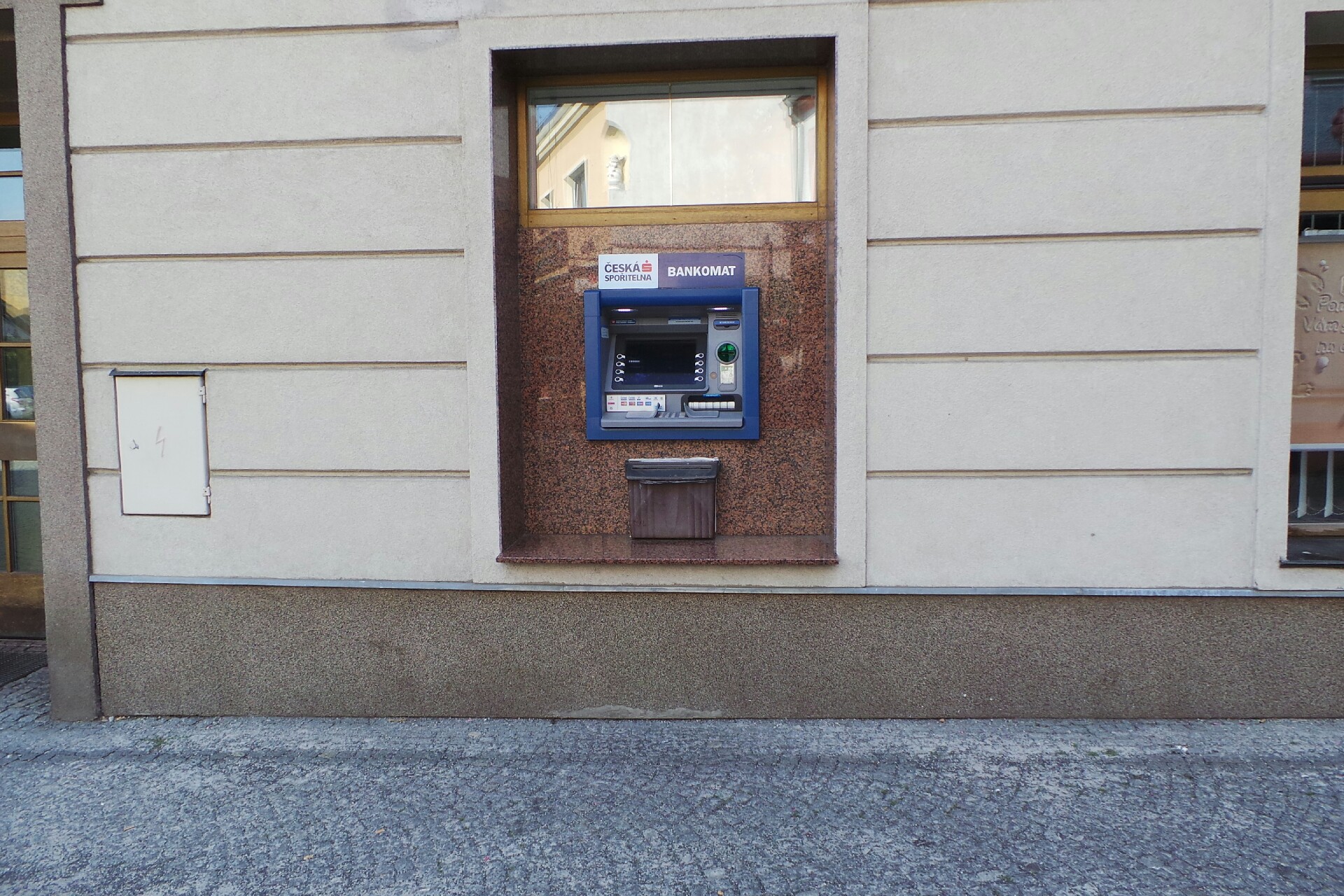Bankomat České spořitelny foto 2