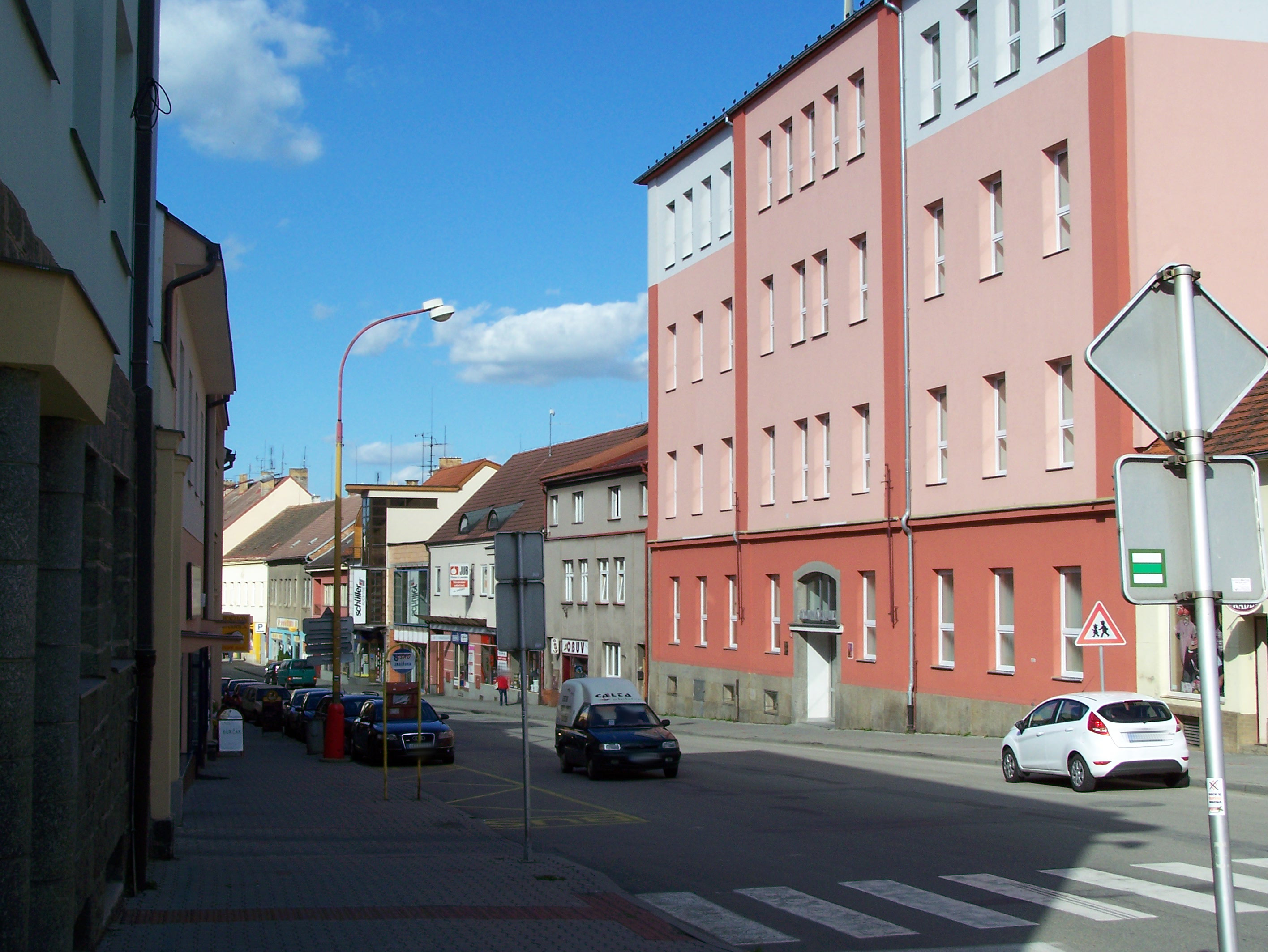 Gymnázium, Milevsko, Masarykova 183 foto 2