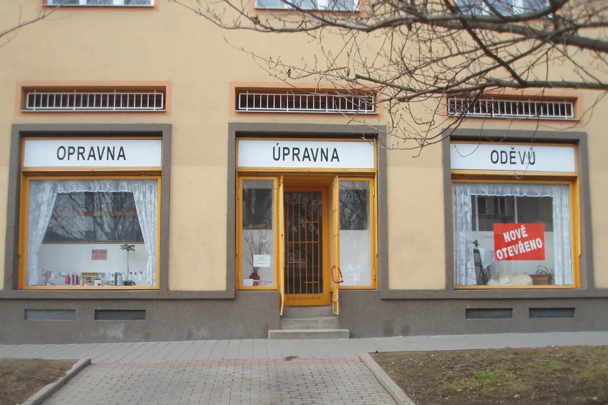 Ludmila Tesaříková - opravna a úpravna oděvů