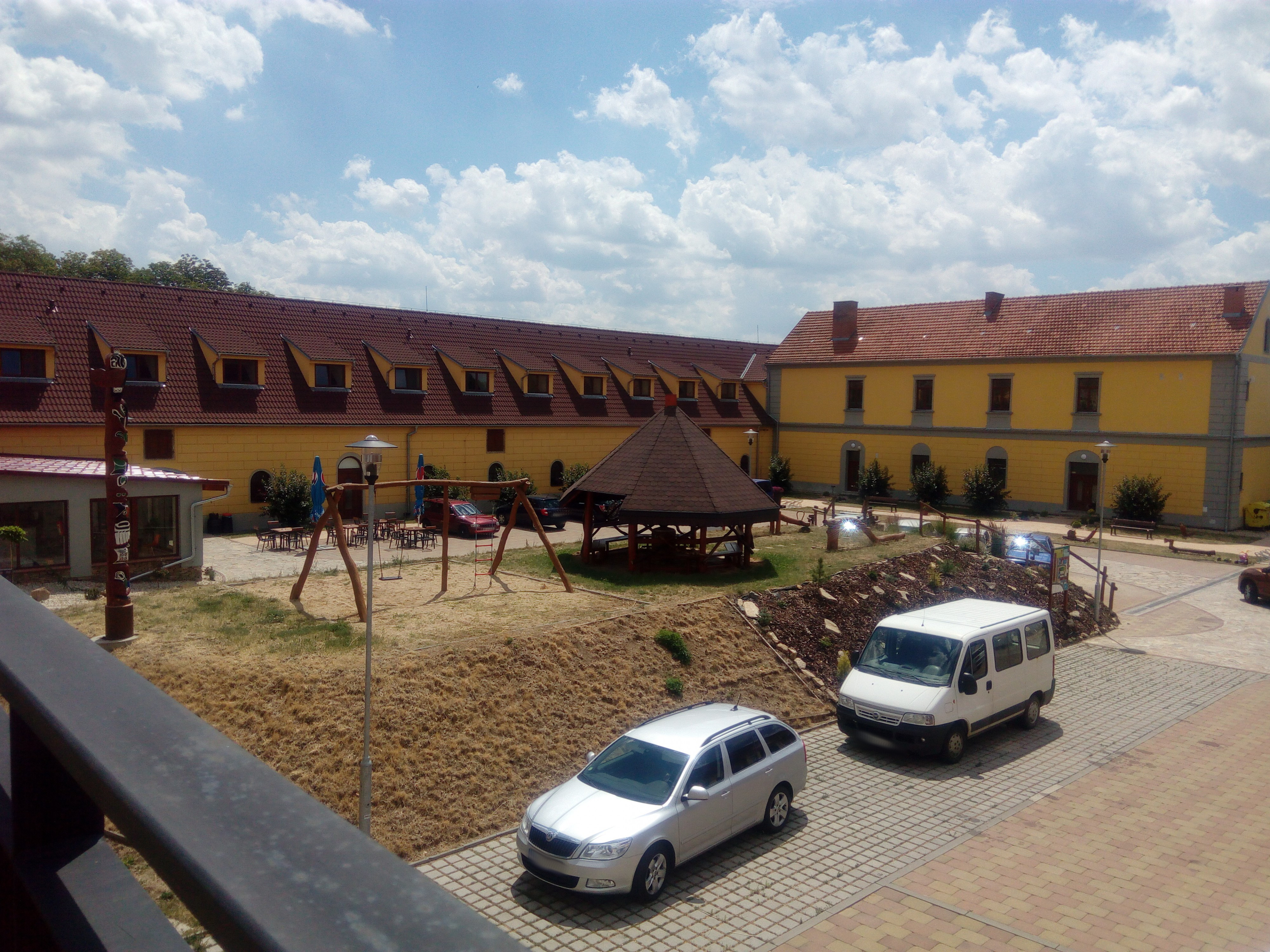 Hotel*** "NA STATKU" foto 1