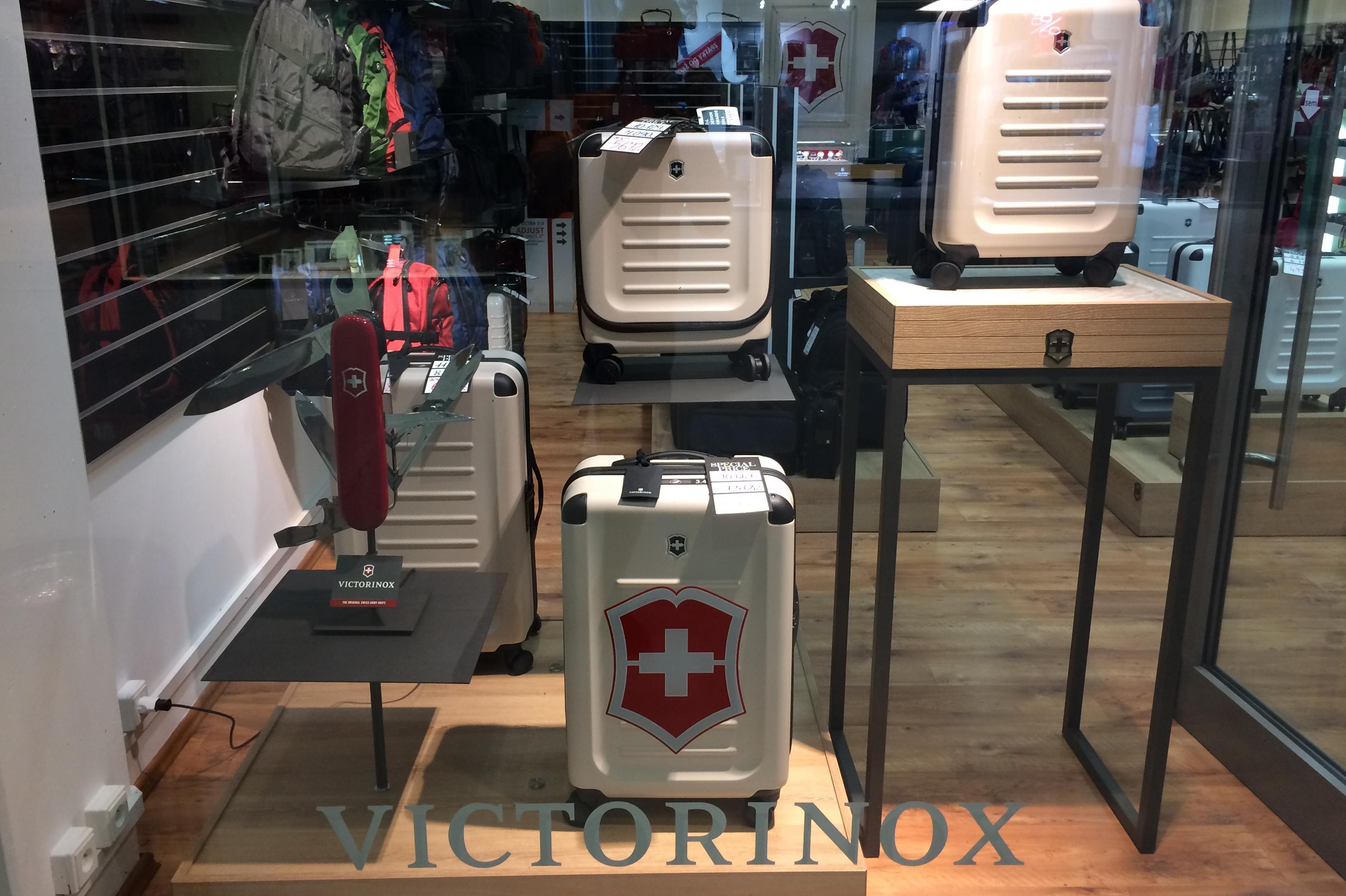 Luggage & Bags Outlet