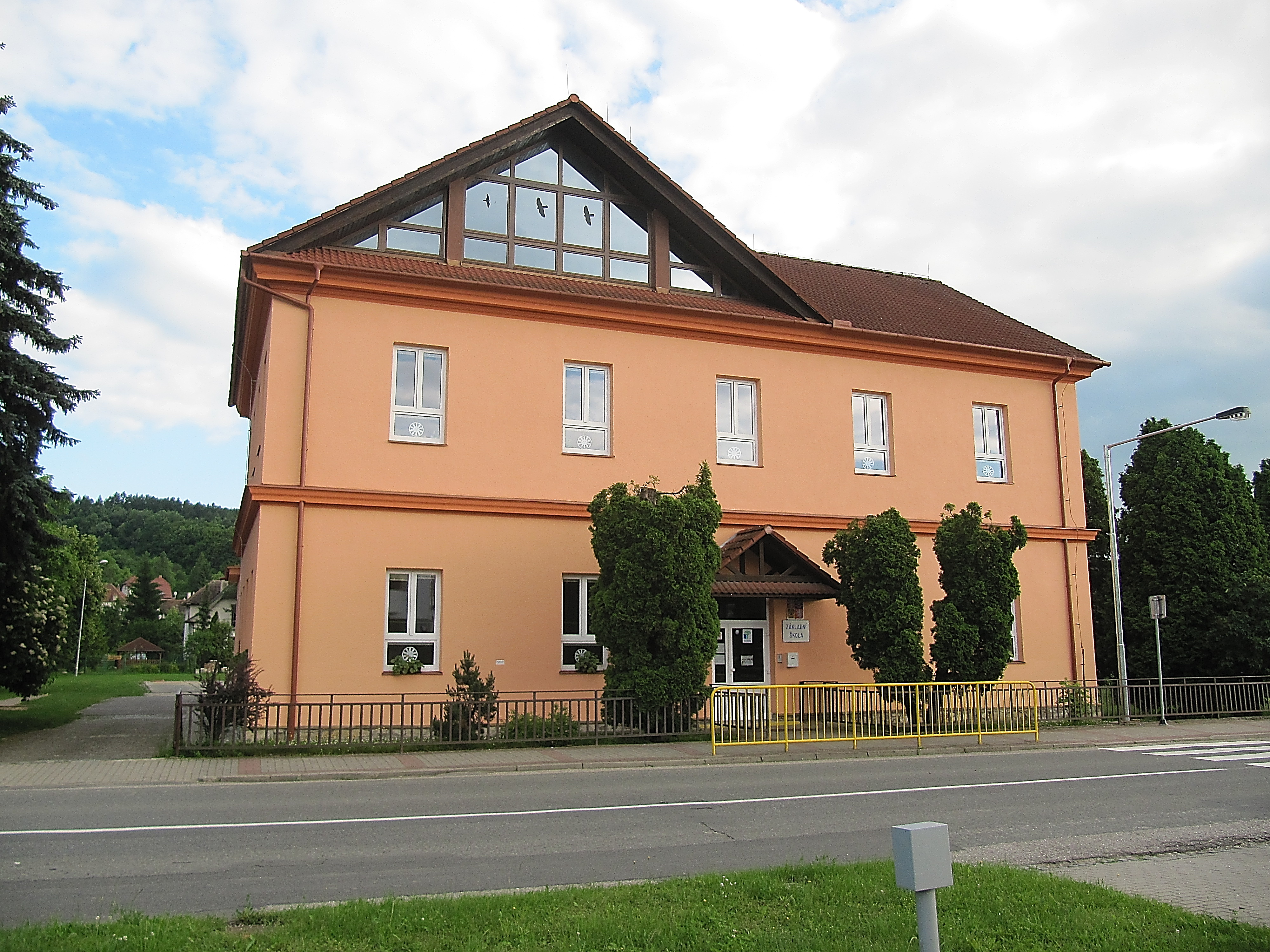 ZŠ Záhorovice foto 2