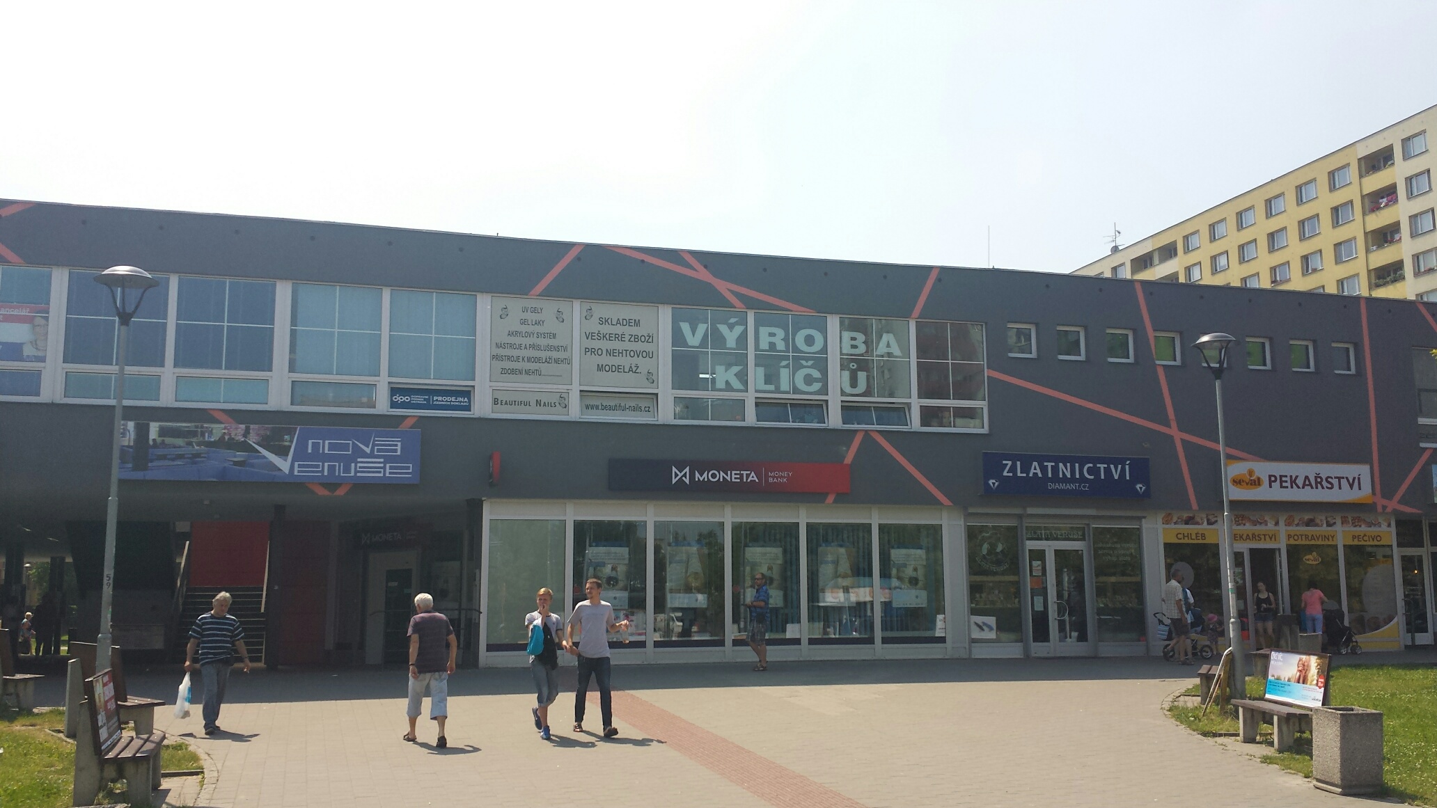 MONETA Money Bank foto 2