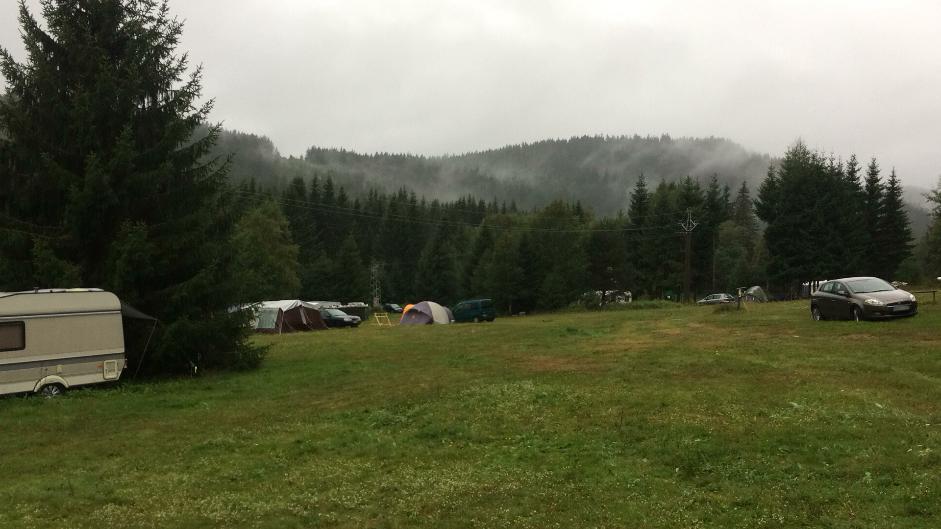 Veřejné tábořiště Zahrádky foto 2