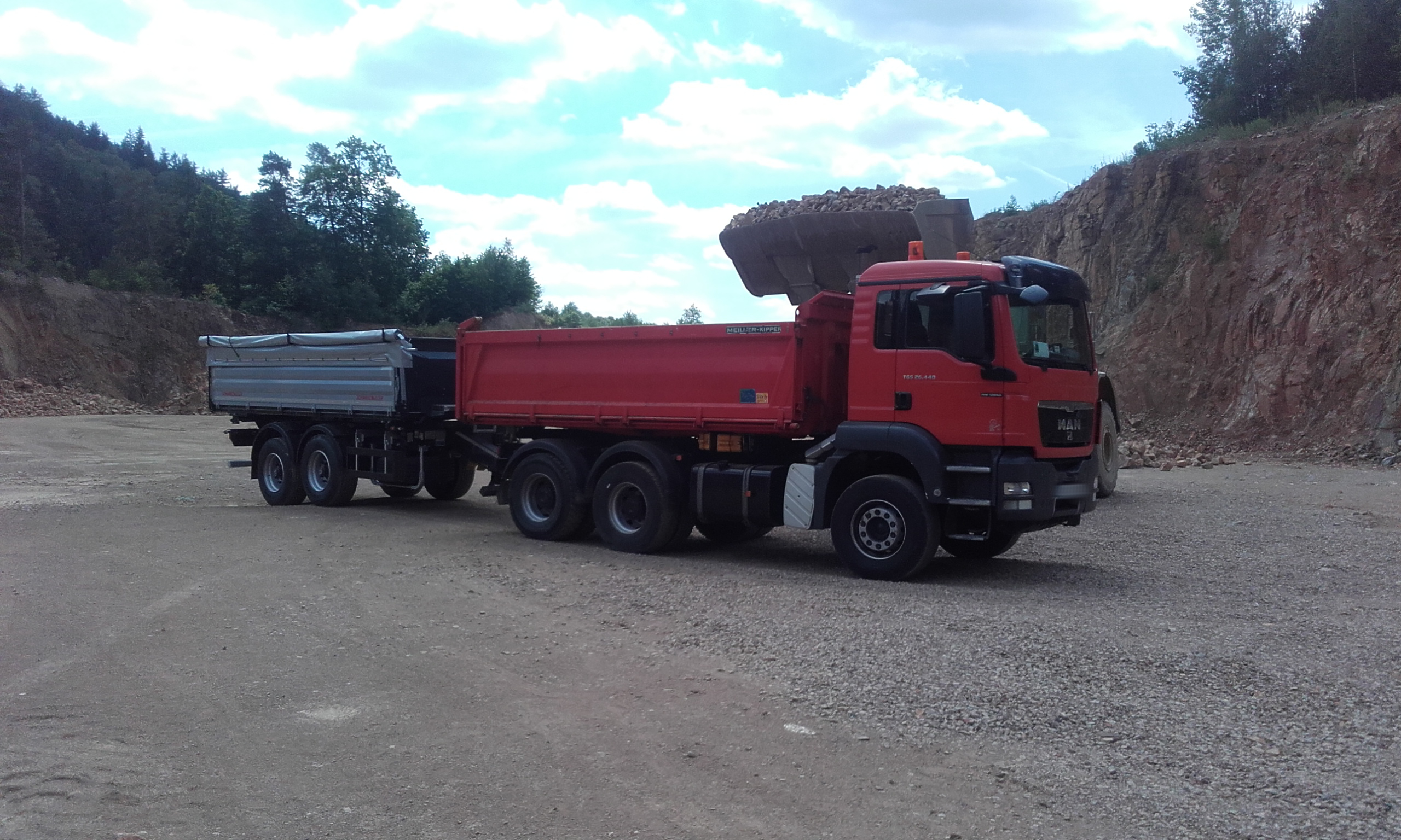 ŠVESTKA MB s.r.o. prodej písků foto 3