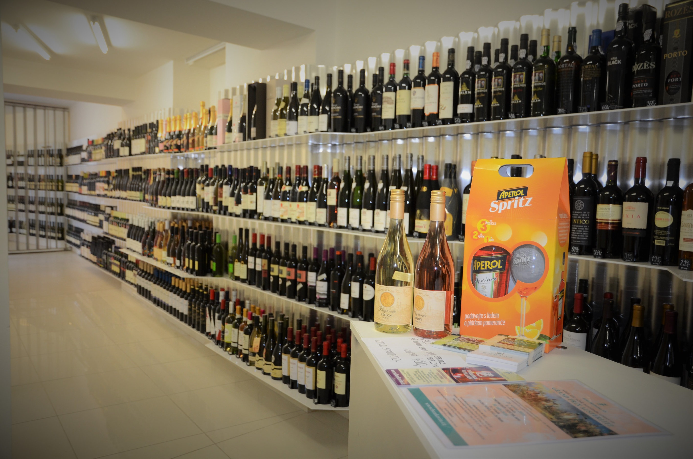Vinotéka - Moravská banka vín foto 2