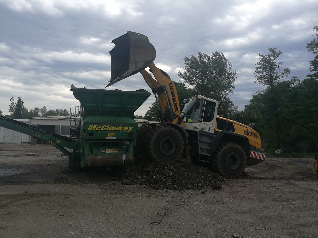 Recyklační středisko - SYPKÉ HMOTY s.r.o. foto 6